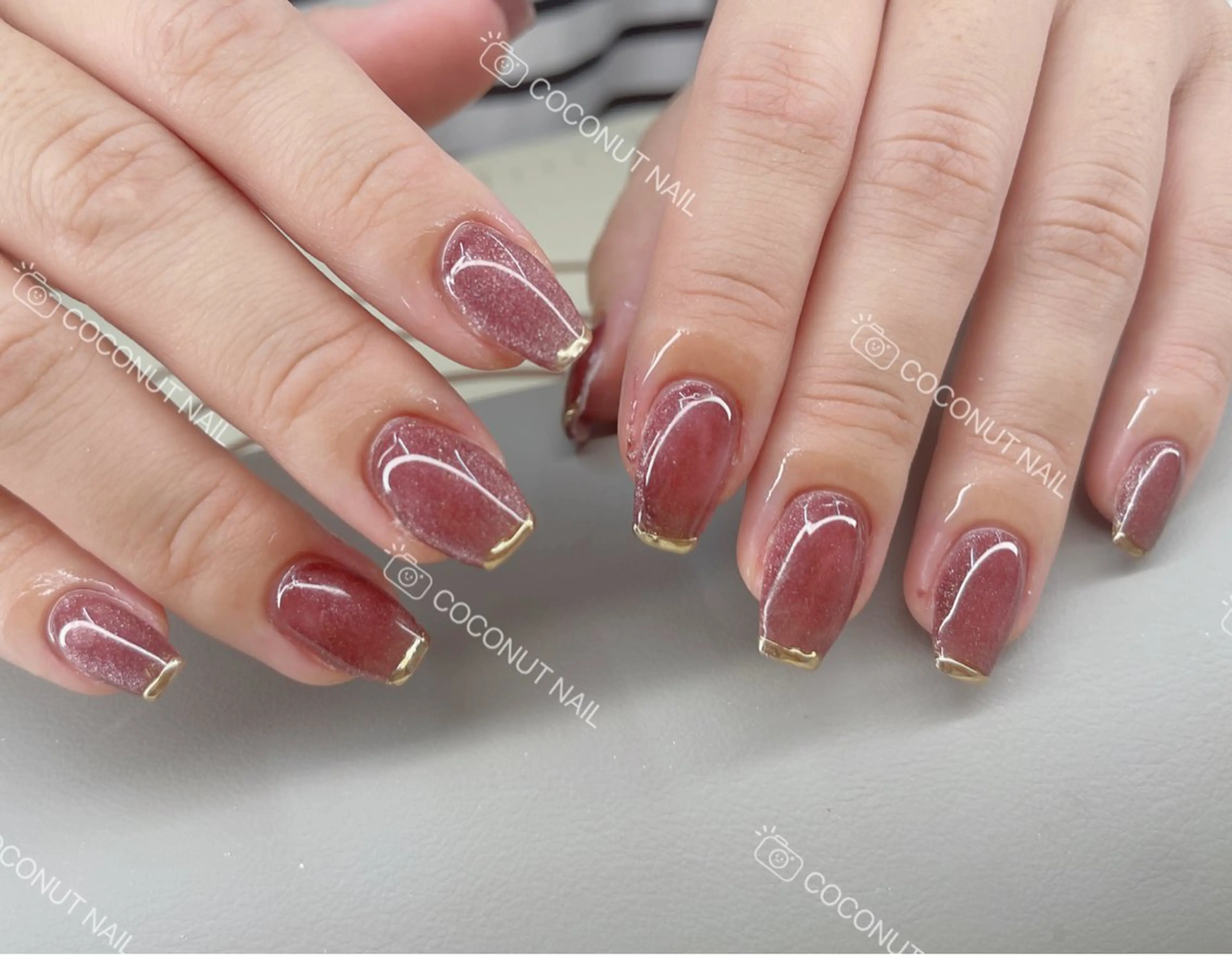 ネイル フレンチネイル ガラスフレンチ マグネットネイル ハンドネイル 神田 ココナッツのネイルデザイン