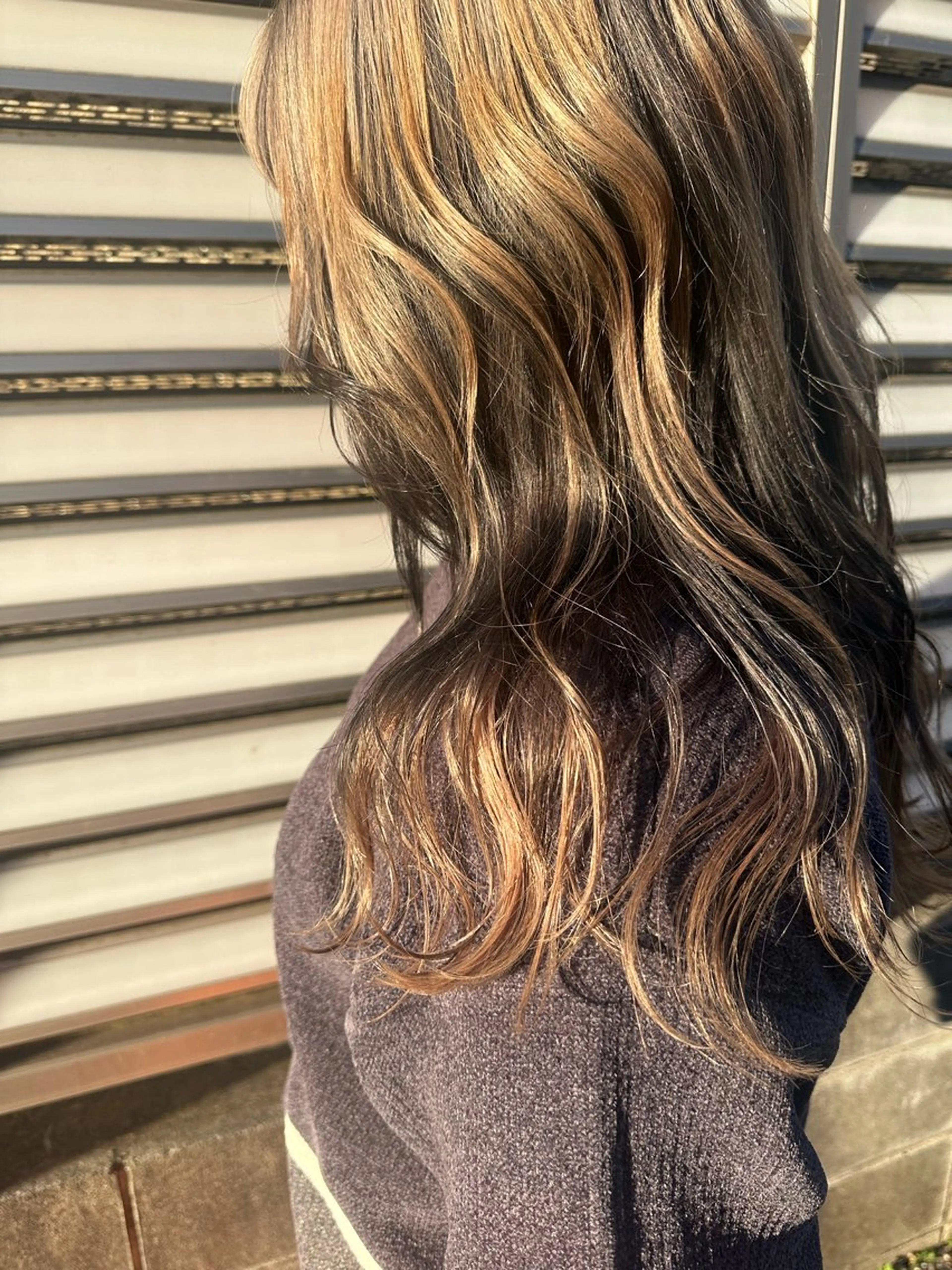 セミロング カラー ハイライトカラー ハイライト OLSEN D.B.A BALLOON HAIR所属・さとう あやかのヘアスタイル