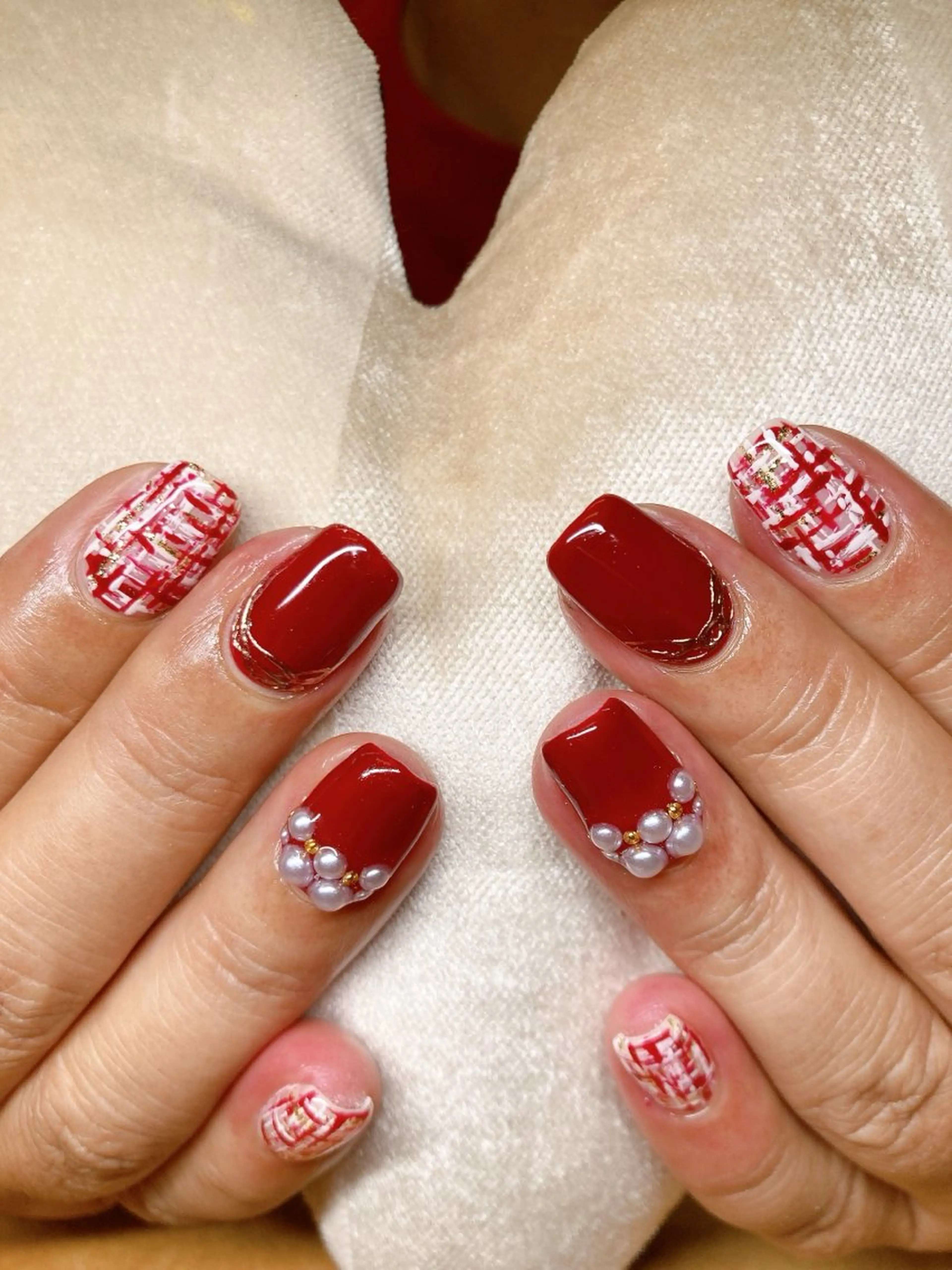 ネイル ECLAT エクラ所属・寺山 千鶴のネイルデザイン