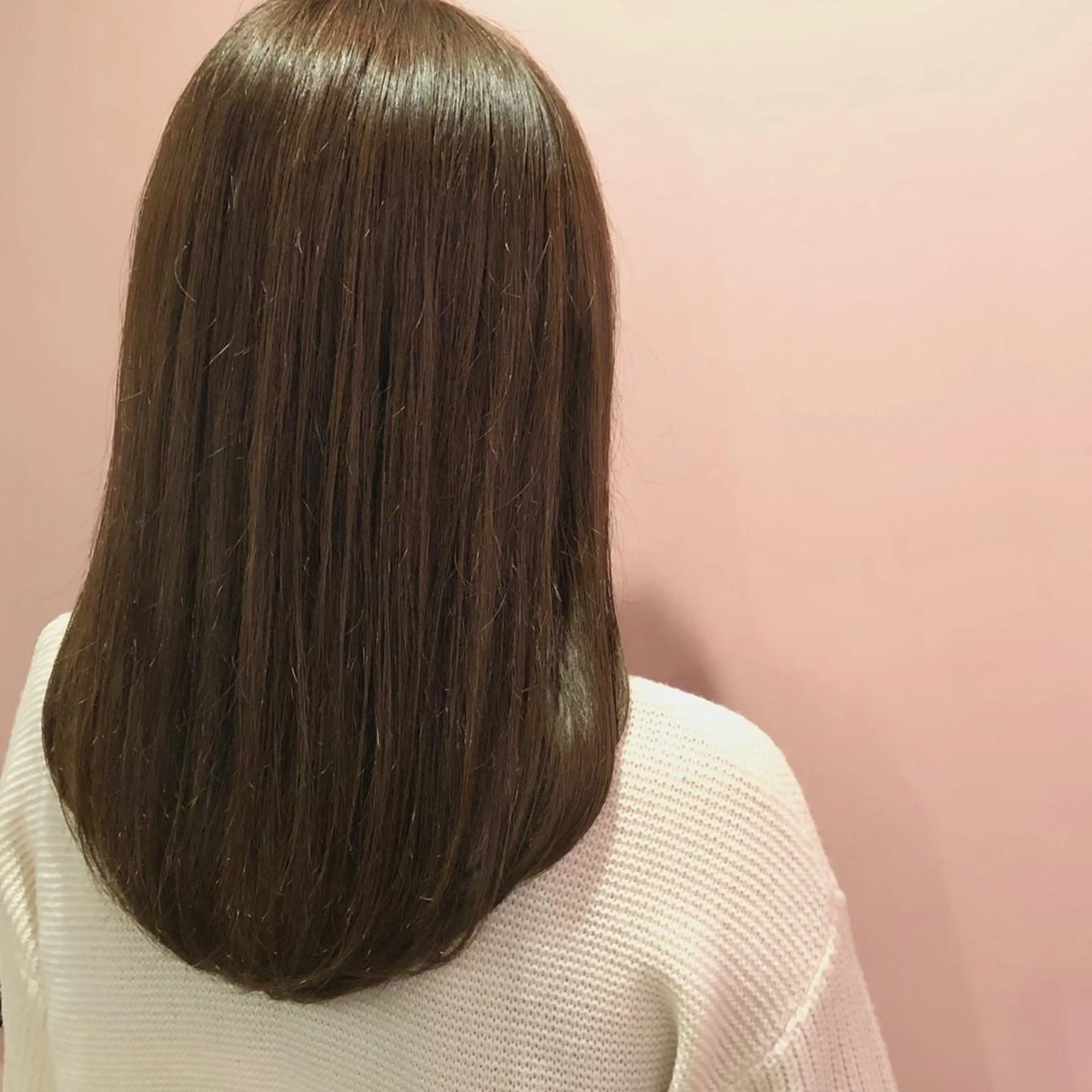 セミロング カラー ベージュカラー カット ヘアカラー トリートメント ✨髪質改善縮毛矯正✨ 宇田川修平のエステ・リラクイメージ