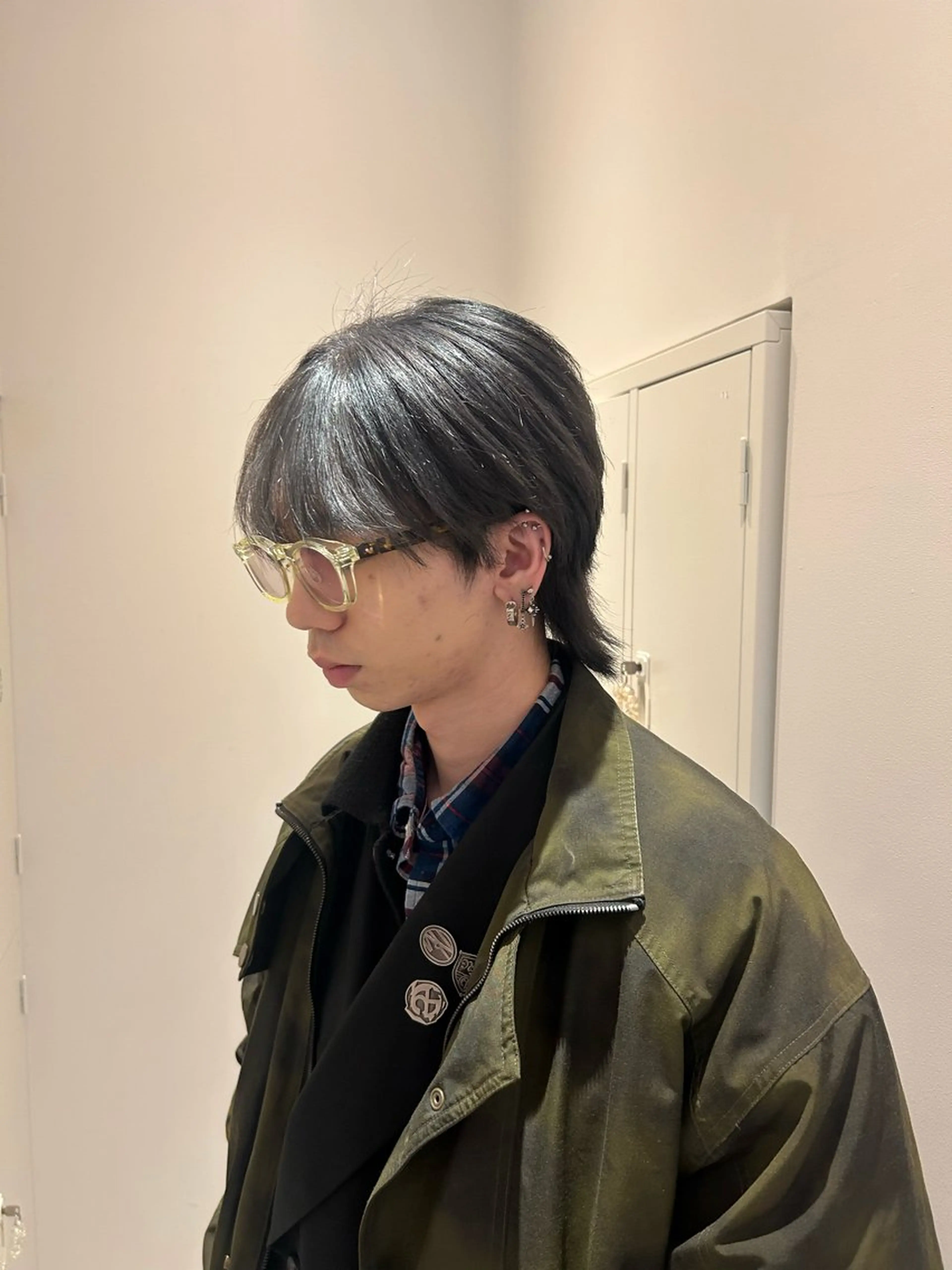 カット ヘアカラー トリートメント 有働由良／ハイトーン ／韓国メンズヘアのヘアスタイル