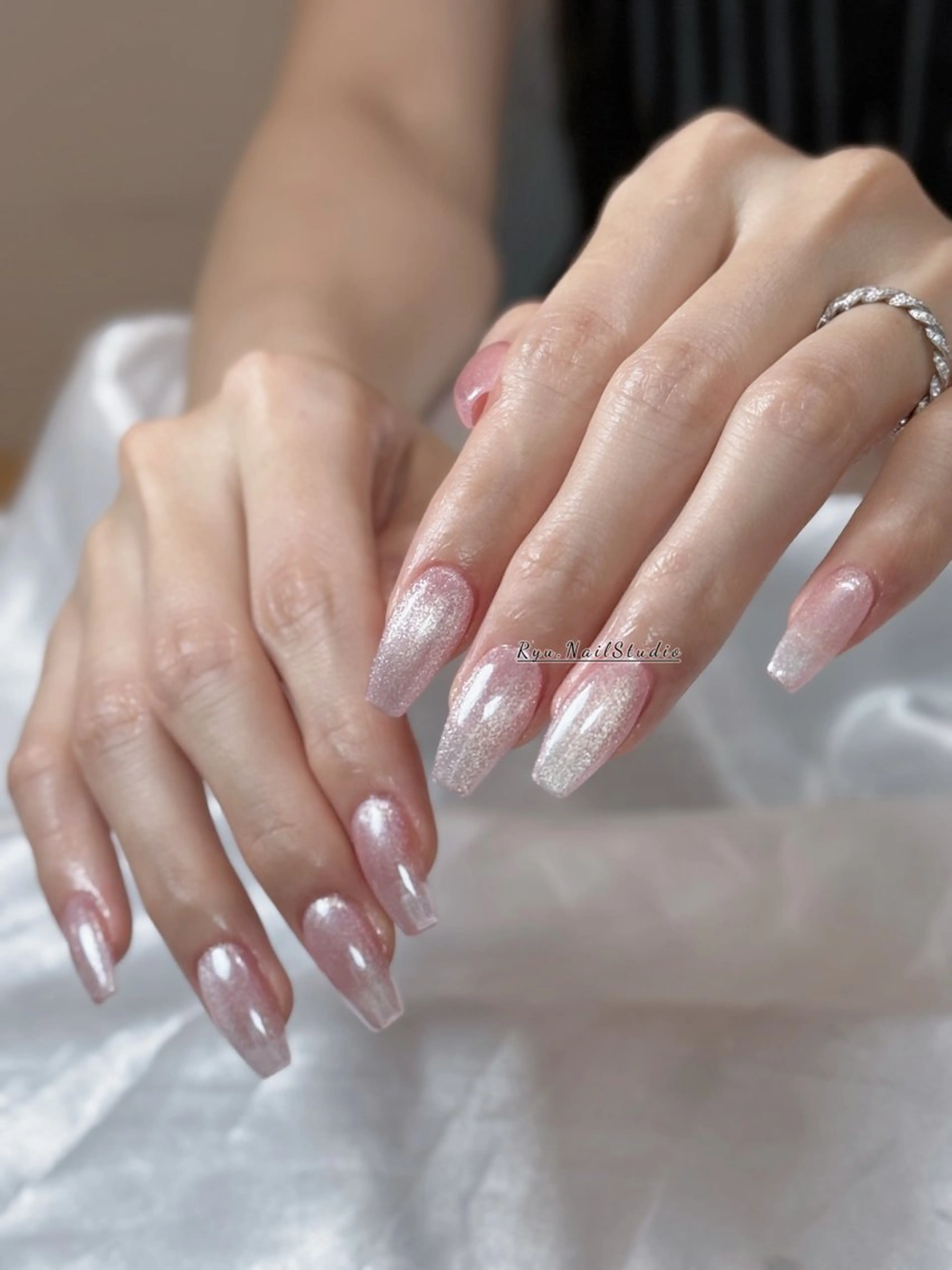 ネイル アートネイル ジェルネイル キラキラネイル ミラーネイル ニュアンスネイル ハンドネイル Ryu Nail Studio所属・Ryu Nail 新大久保のネイルデザイン