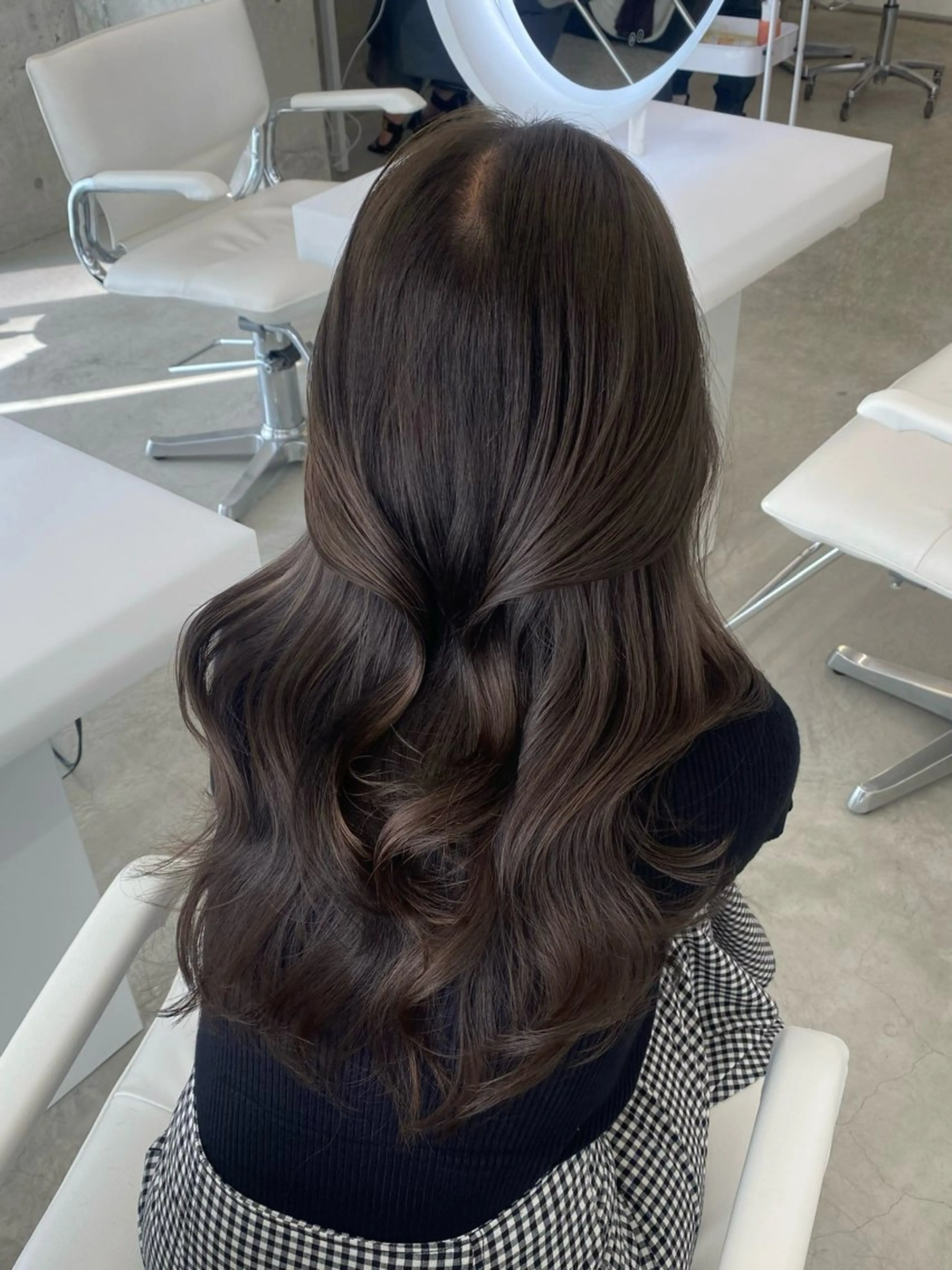 ロング ヘアカラー トリートメント 韓国レイヤー/透明感 カラー🦋mioのヘアスタイル