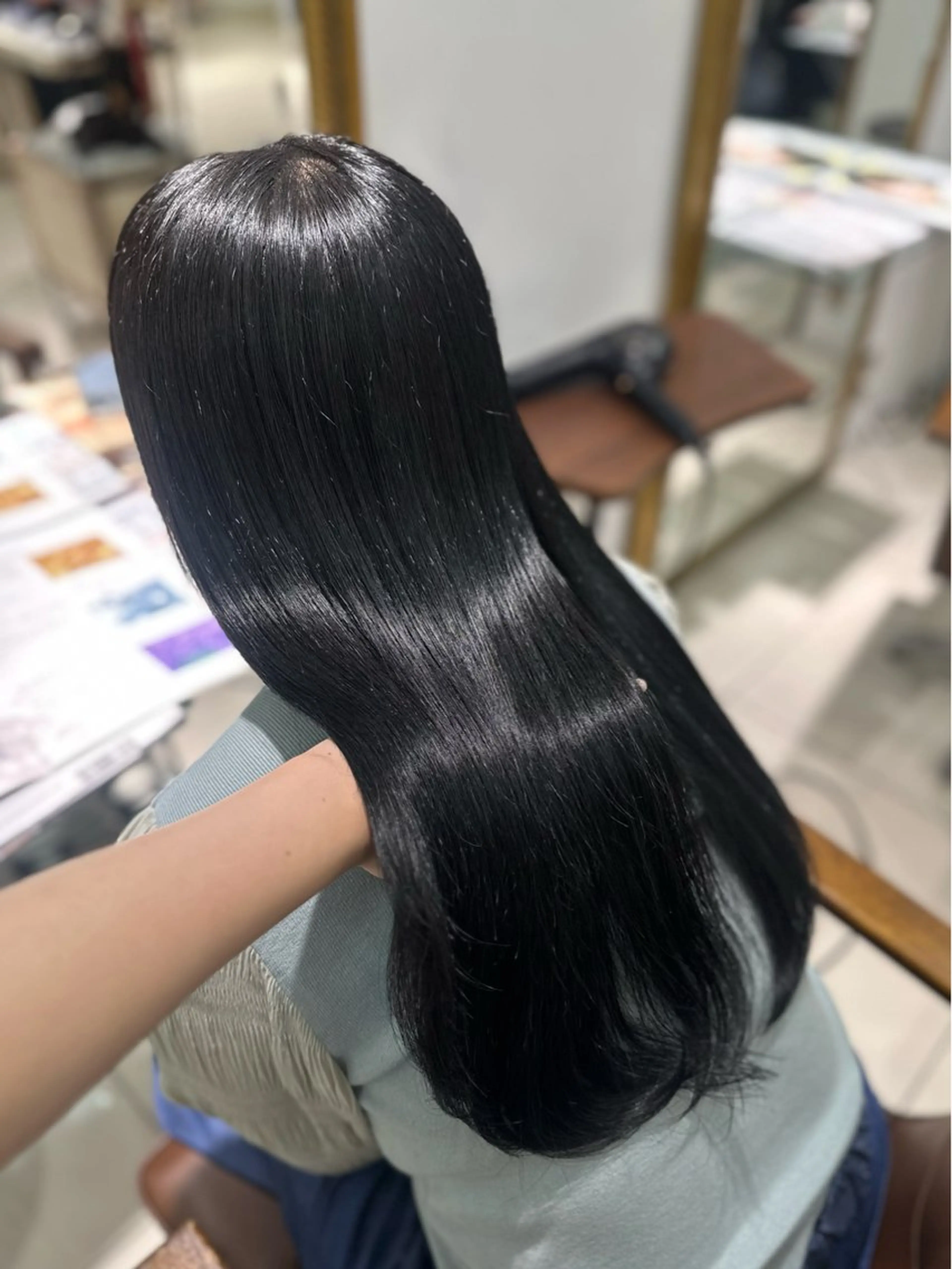 ロング カラー ヘアカラー トリートメント 髪質改善透明感カラー 🩶Nanakoのヘアスタイル