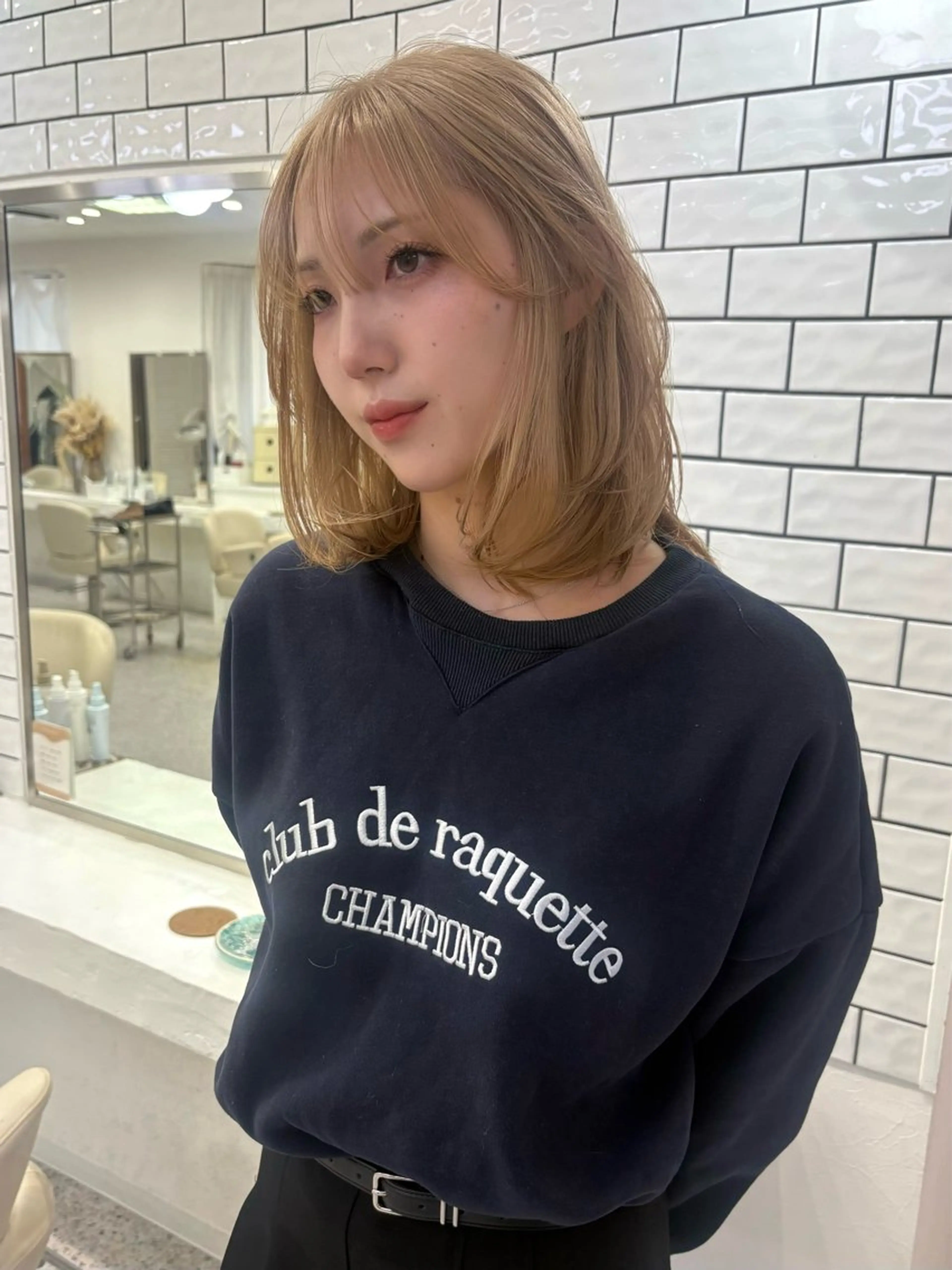 ミディアム カラー LOMARLIE JURIAのヘアスタイル