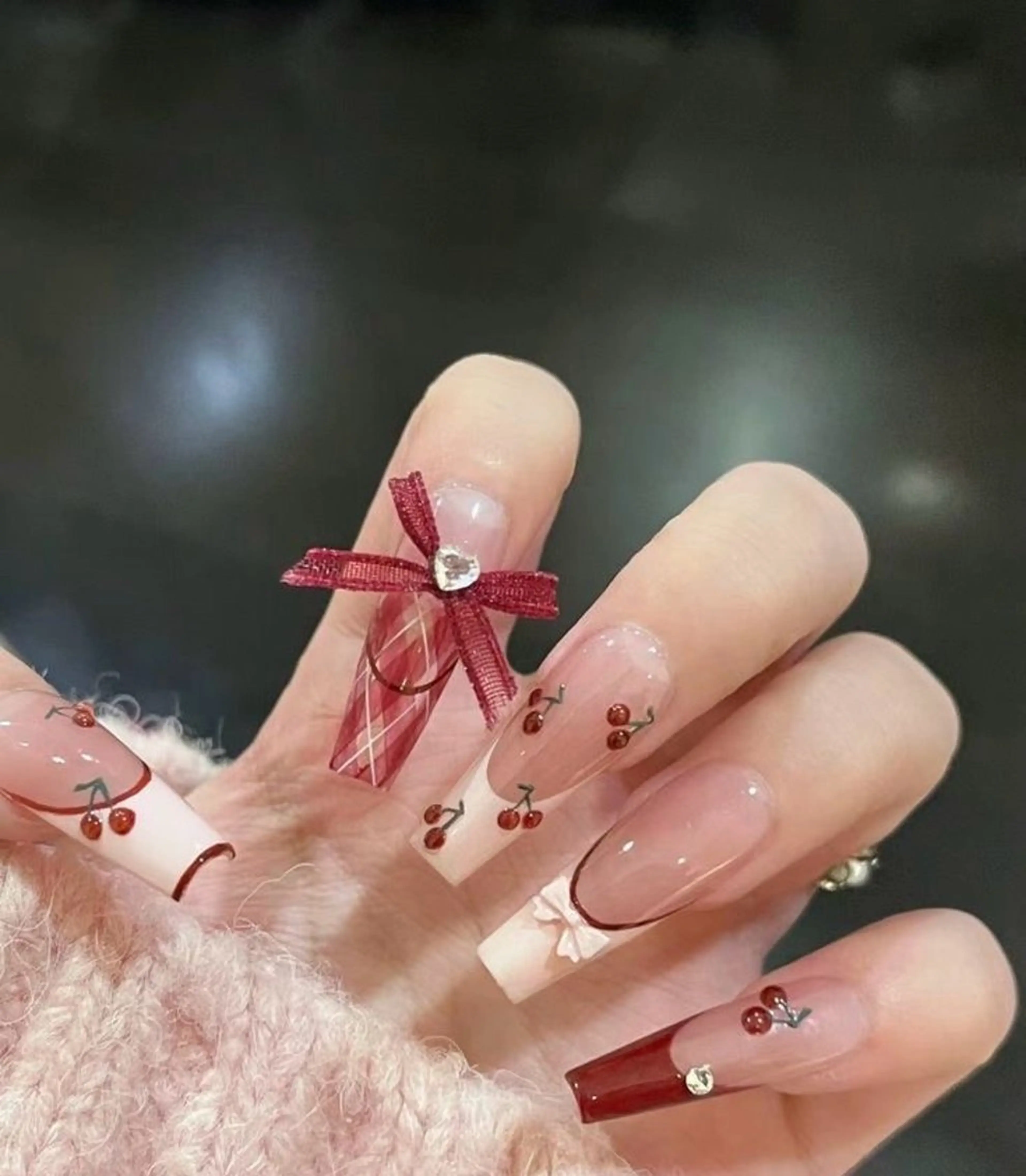 ネイル 長さ出し フレンチネイル 韓国ネイル 赤色 ネイルチップ ハンドネイル Lee Nailsのネイルデザイン