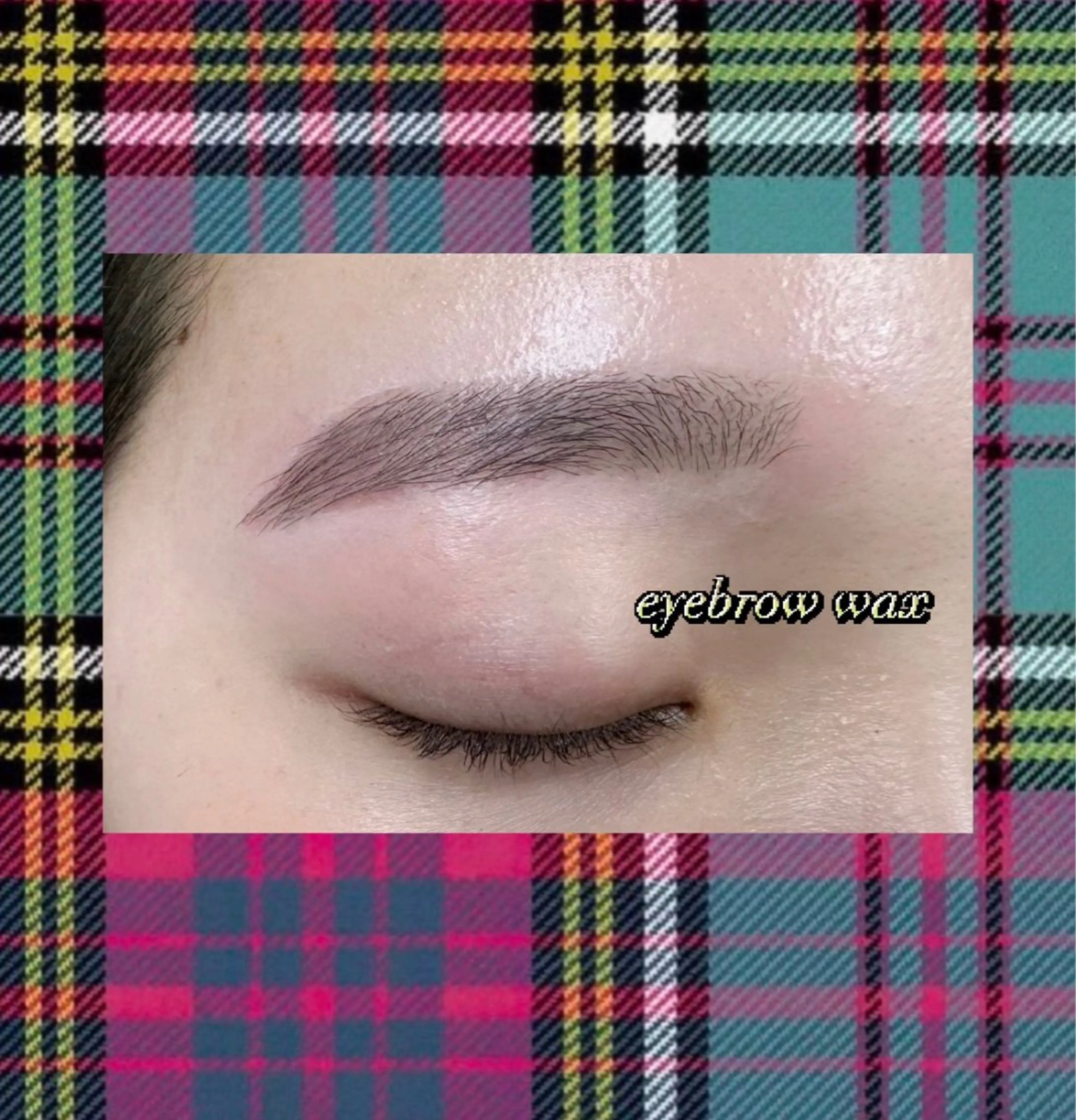 【25歳以下限定】アイブロウワックスモデルの写真