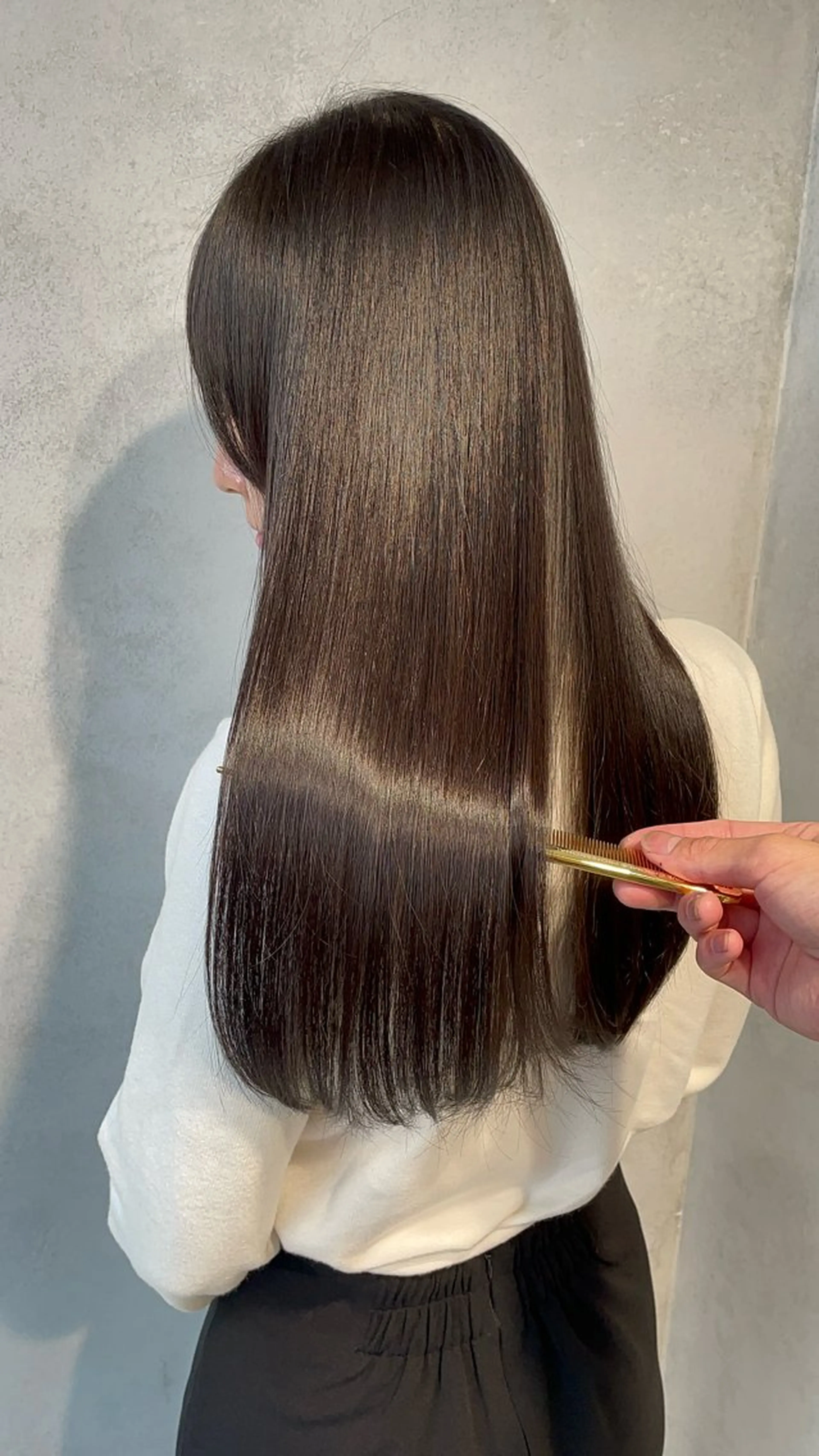 ロング ヘアカラー 縮毛矯正 トリートメント ✨髪質改善✨美髪 矯正🫧小泉のヘアスタイル