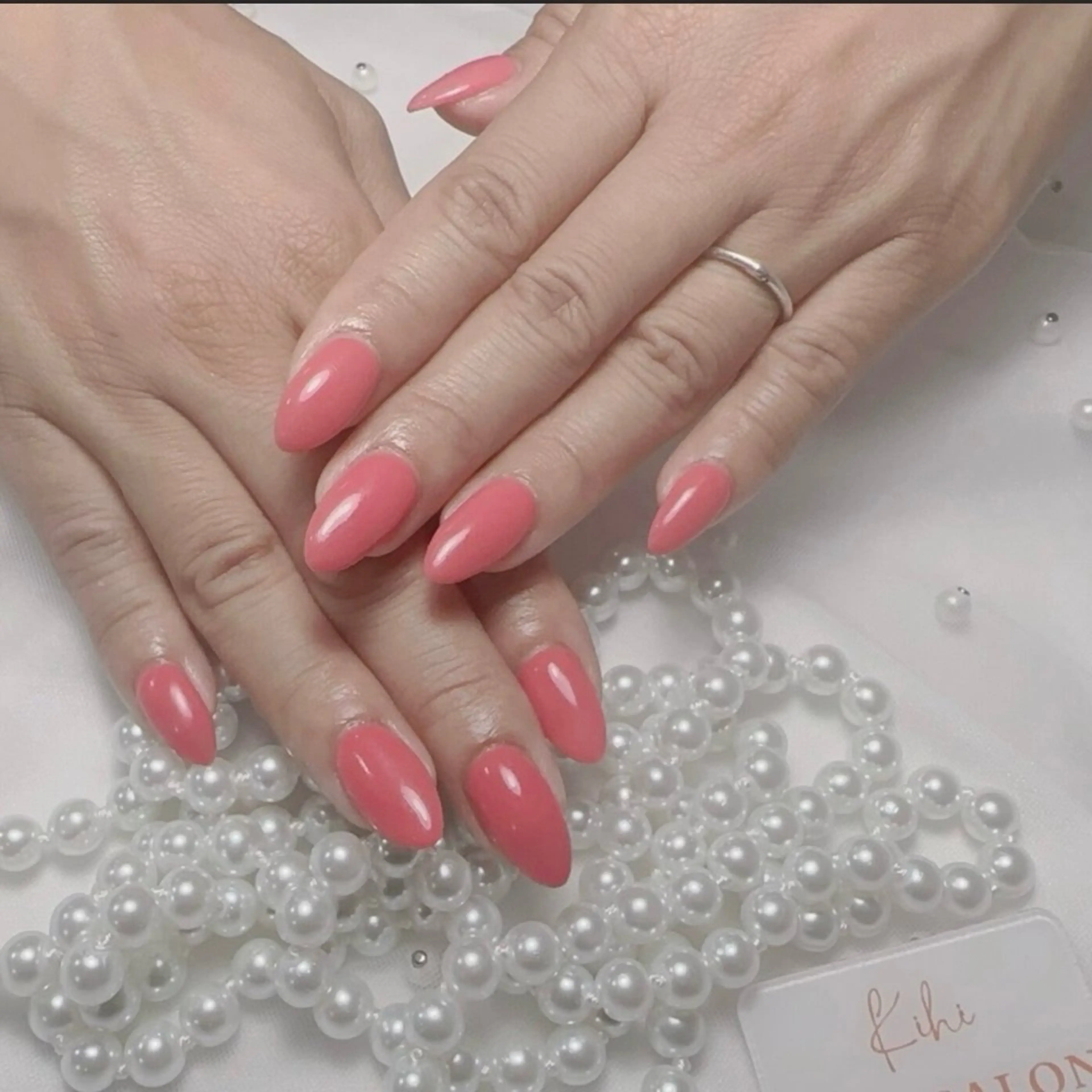 ネイル アートネイル フレンチネイル ジェルネイル グラデーション 韓国ネイル ハンドネイル ハンドケア さくら💮💮 【オフ無料】のネイルデザイン