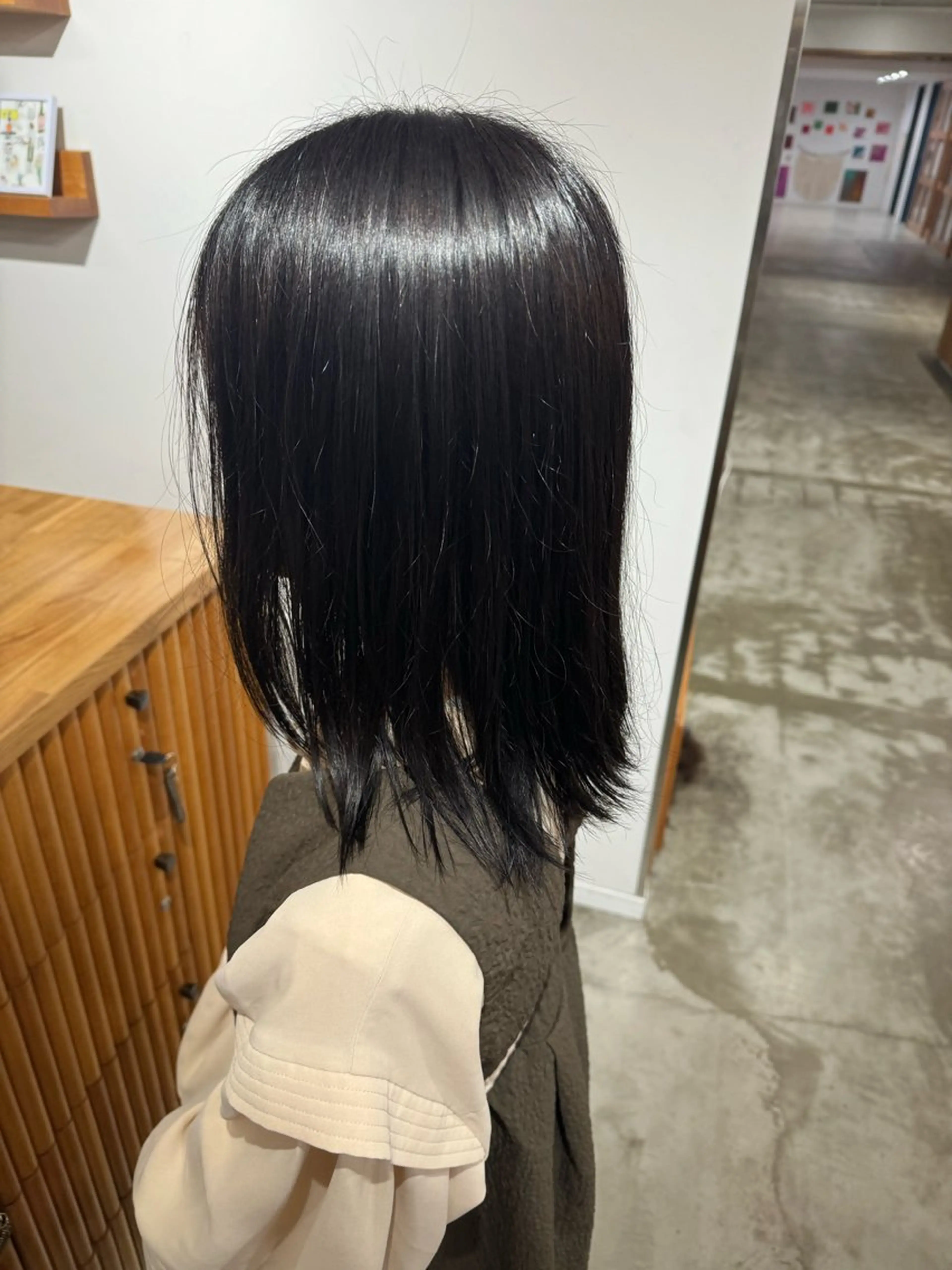 ミディアム カラー KOU×北谷× BY MY SIDEのヘアスタイル