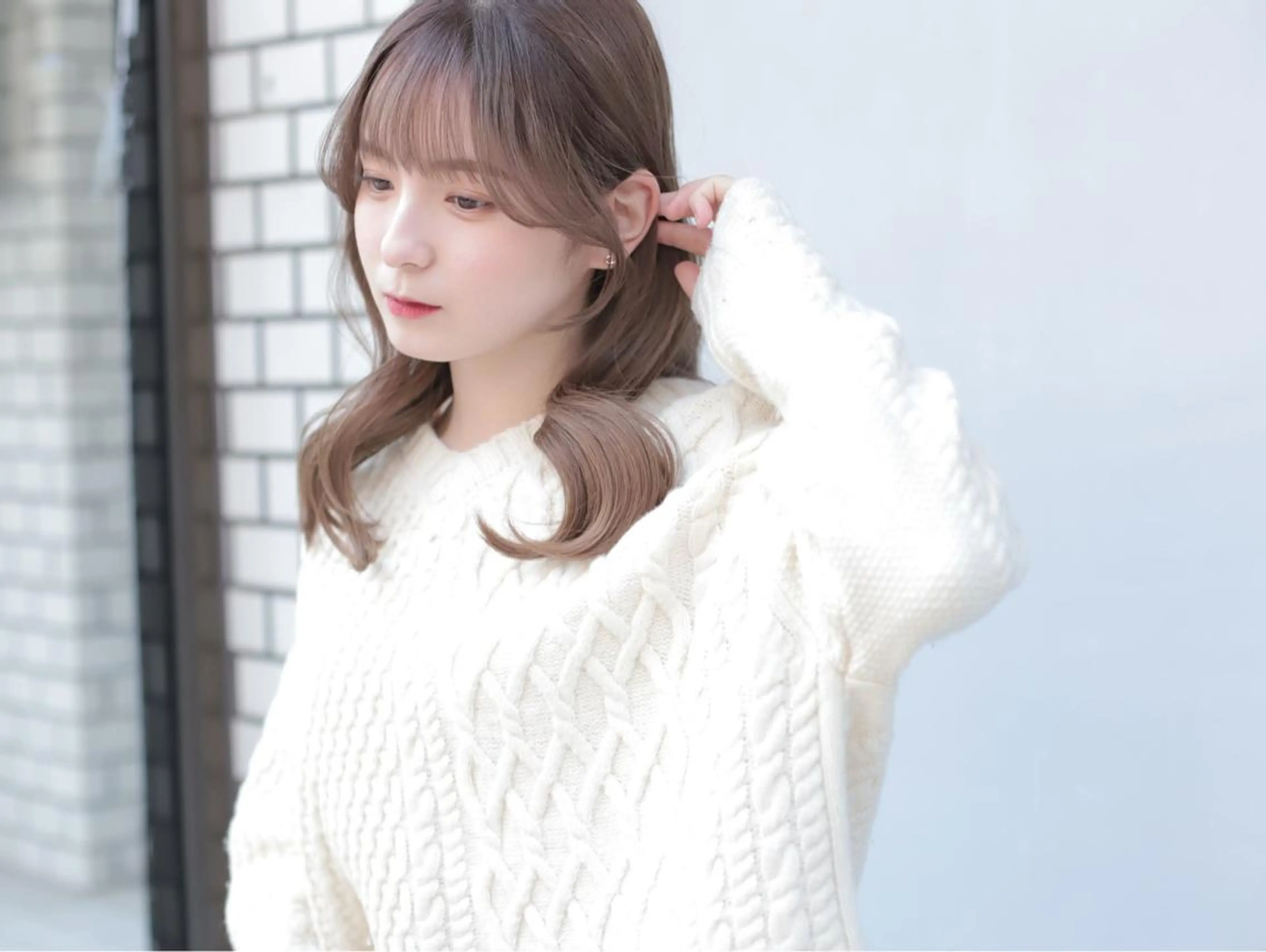 ミディアム カラー ベージュカラー くびれヘア 韓国風ヘア 映える顔周りカット ♥️韓国ヘア"ちぇるのヘアスタイル