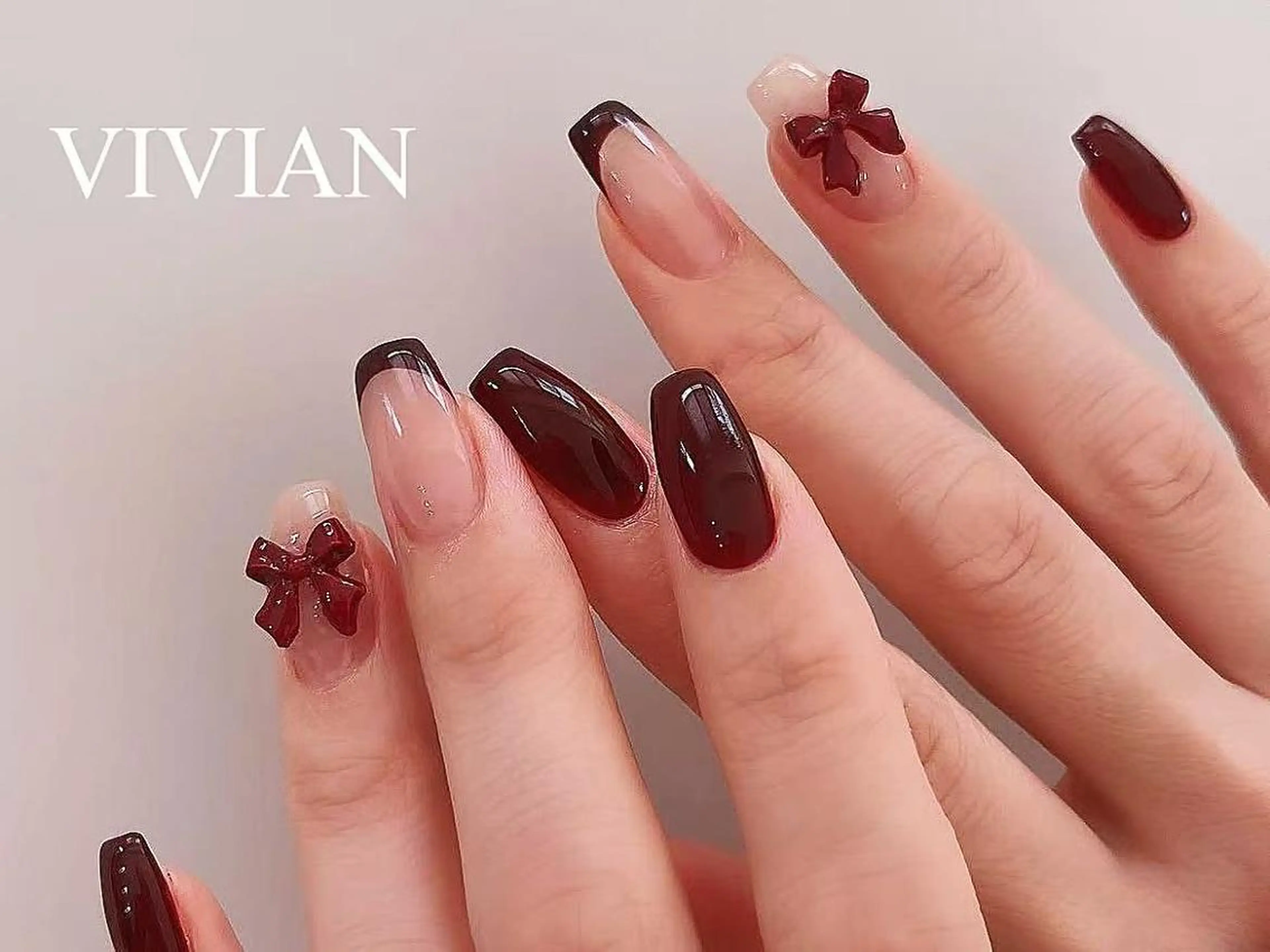 ネイル VIVIAN リサのネイルデザイン