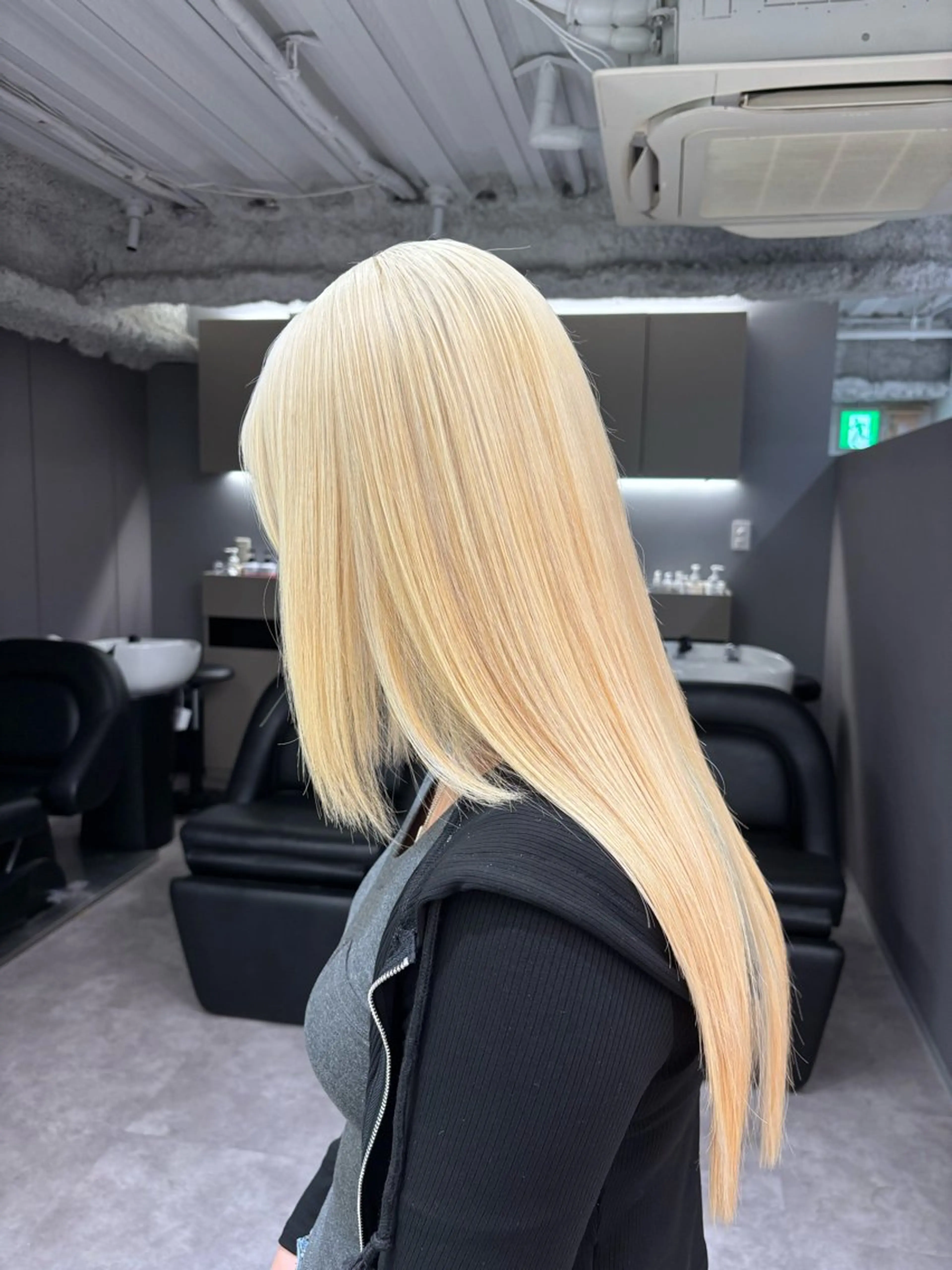 ロング カラー ブロンド ヘアカラー 名古屋／デザイン／ ブリーチ/松井亮磨のヘアスタイル