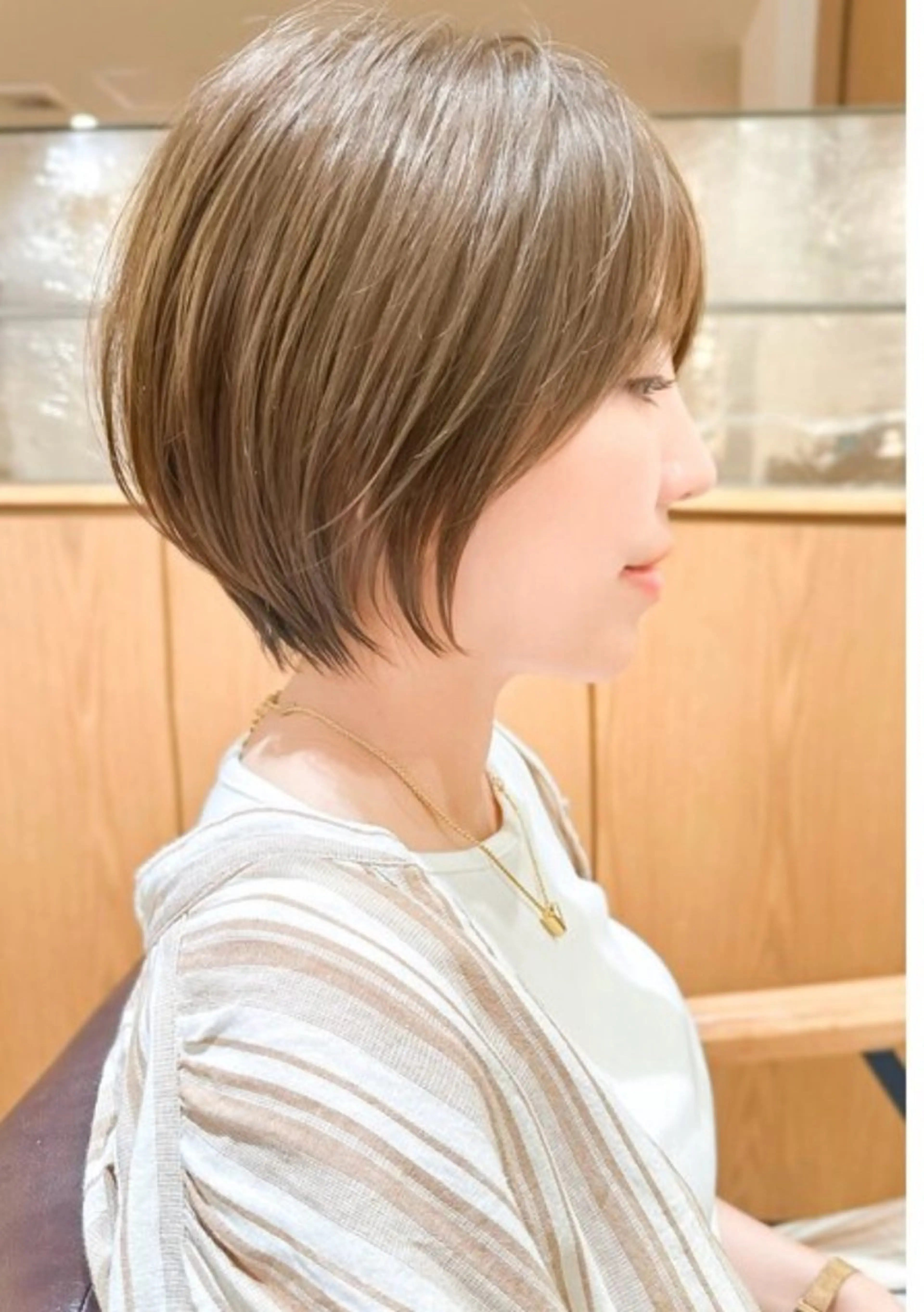 ショート レイヤー小顔ショート 吉田ジョウのヘアスタイル