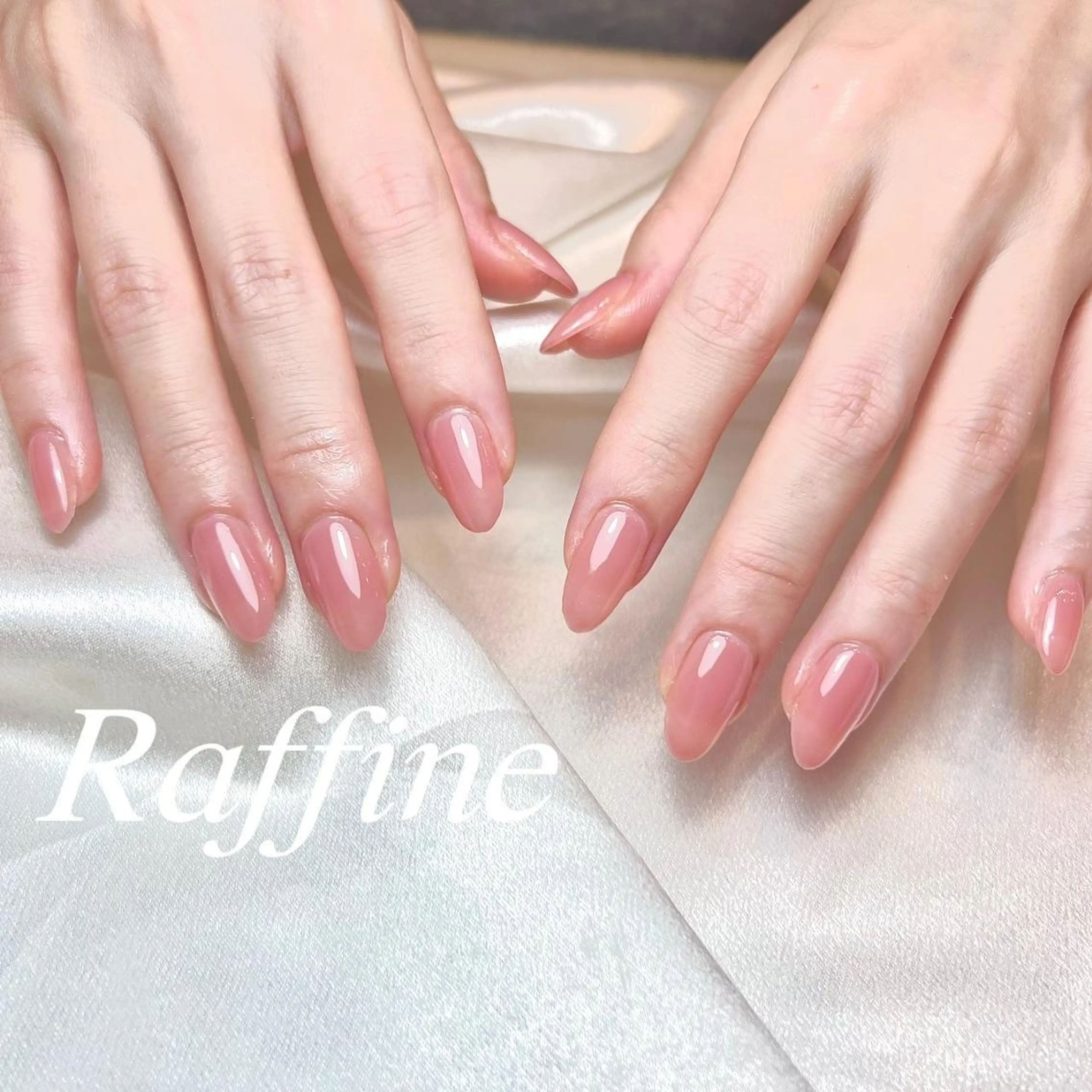 ネイル RAFFINE 月🦋🩵のネイルデザイン
