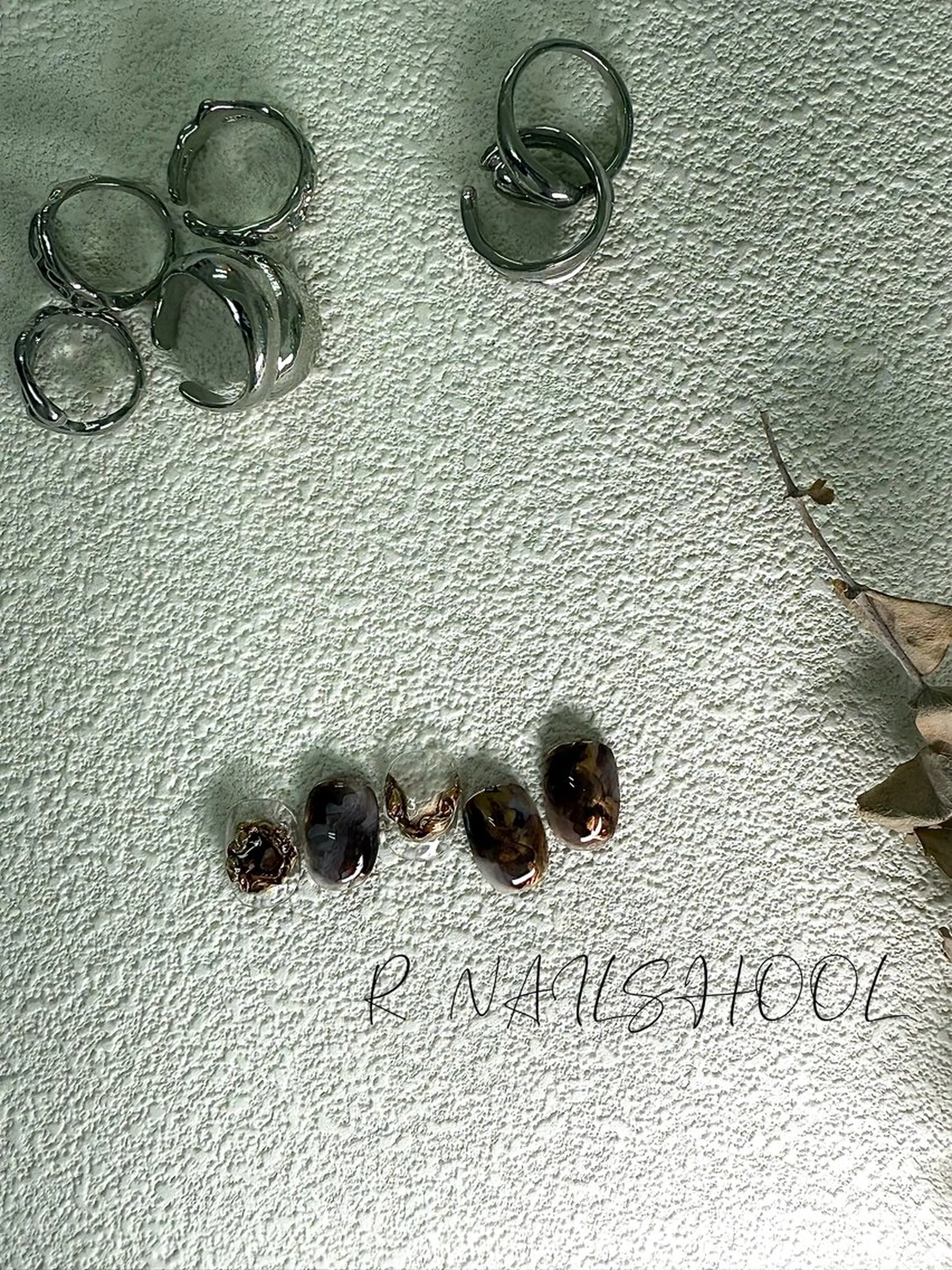 ネイル R nail salon新宿三丁目店所属・R nailのネイルデザイン