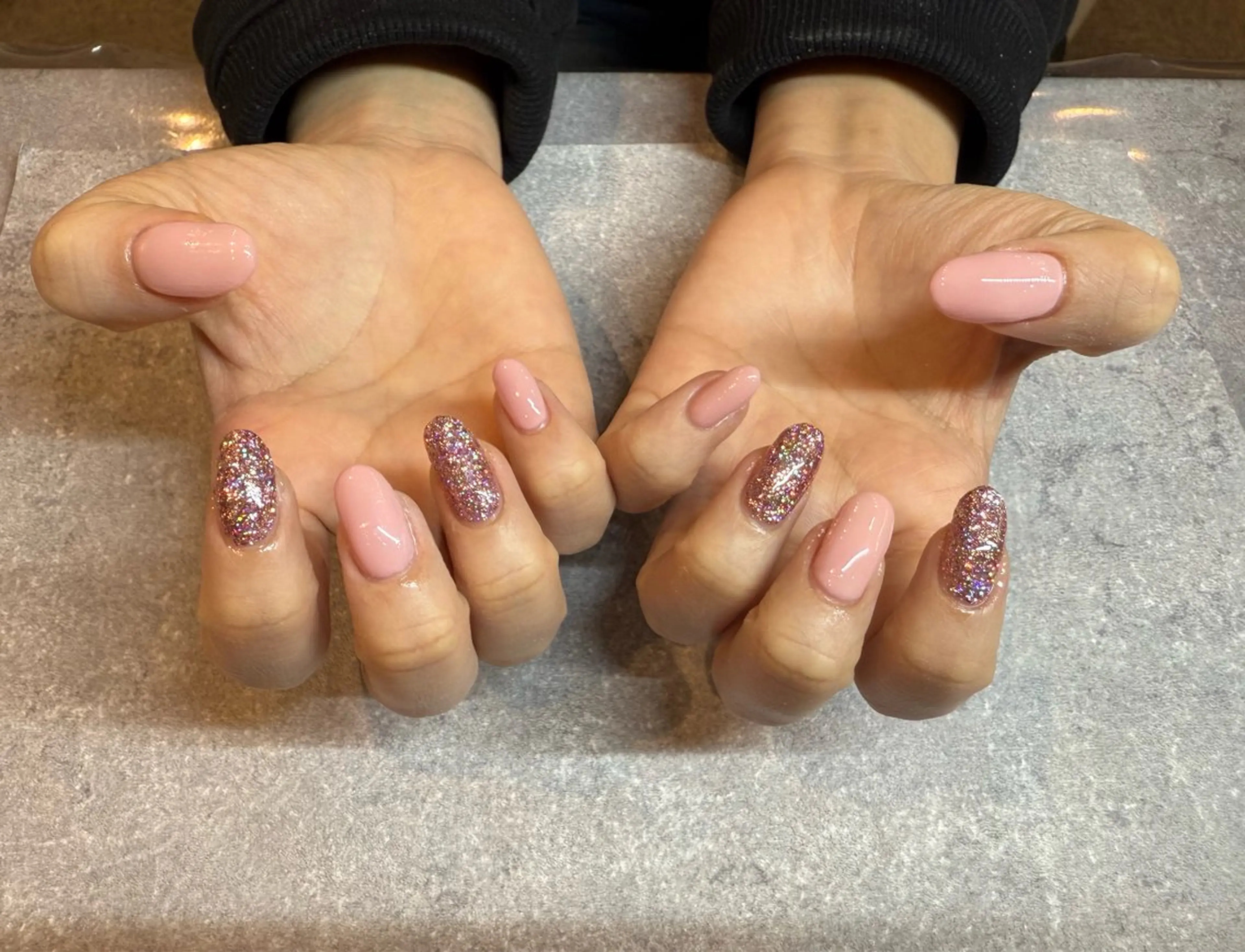 ネイル キラキラネイル ラメ(グリッター) ピンク bibi.salon所属・Y Akiのネイルデザイン