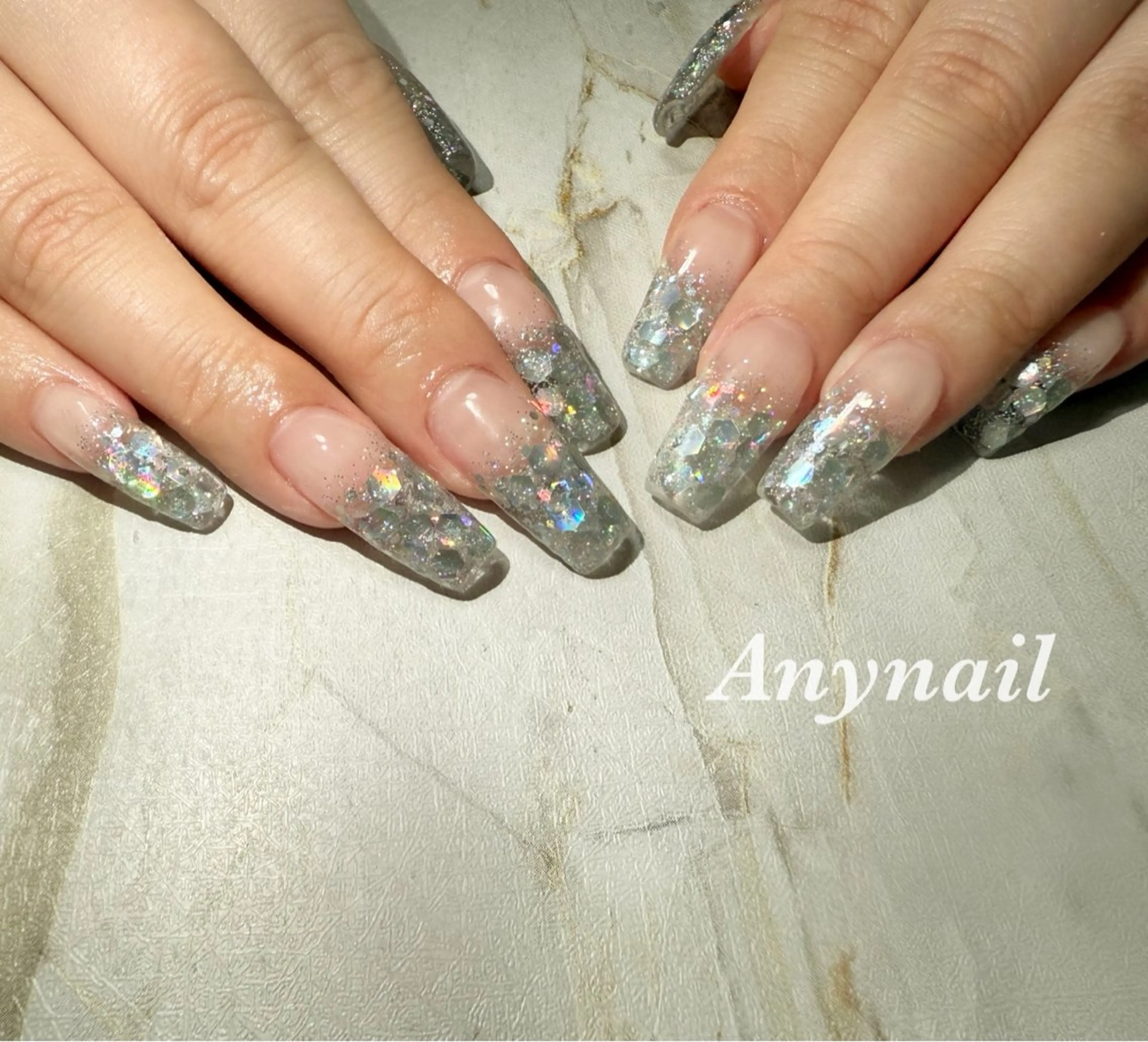 ネイル ブルー クリアネイル グラデーション キラキラネイル ラメ(グリッター) ハンドネイル 岩澤 恵子のネイルデザイン