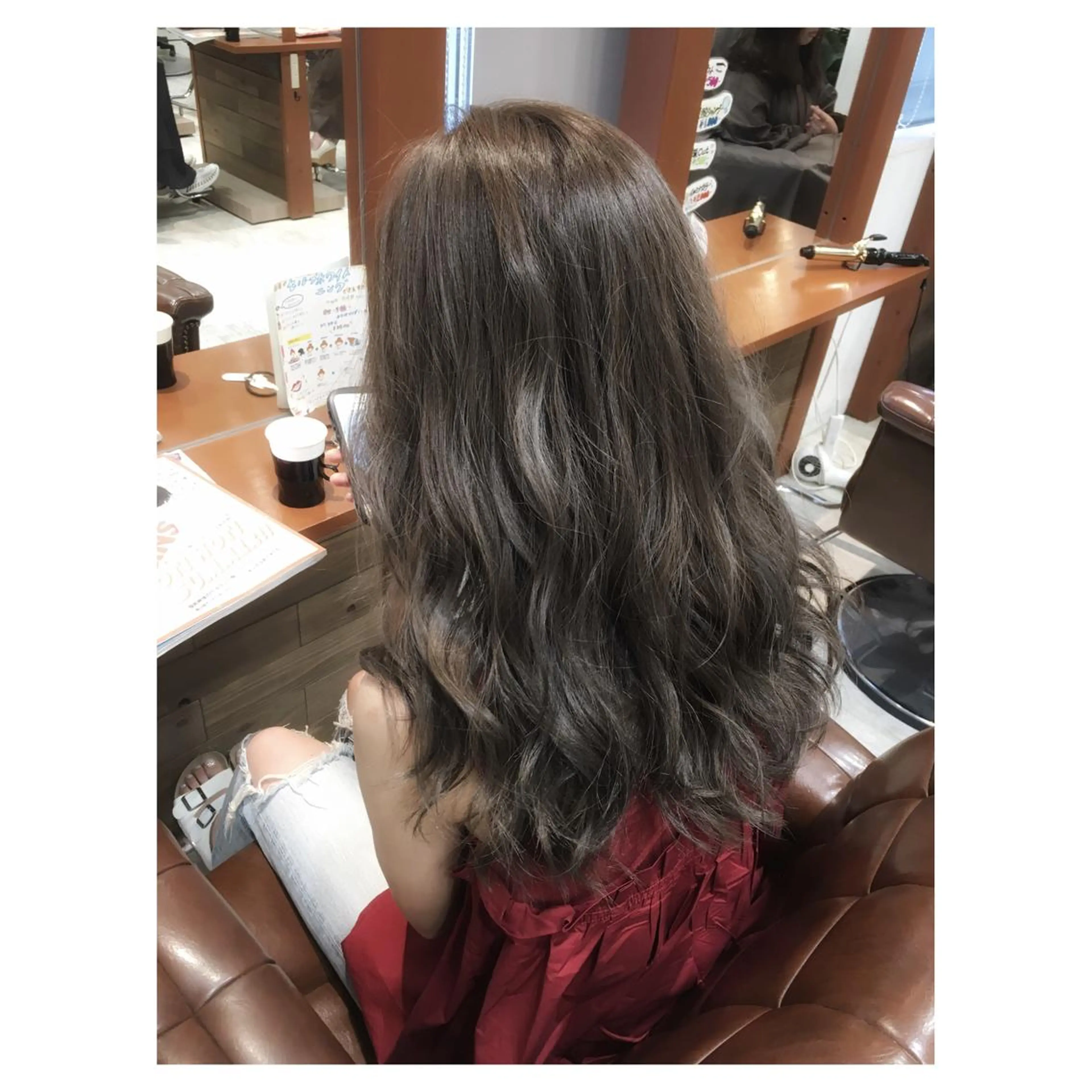 ロング カラー biscohair 髪にドラマを。のヘアスタイル