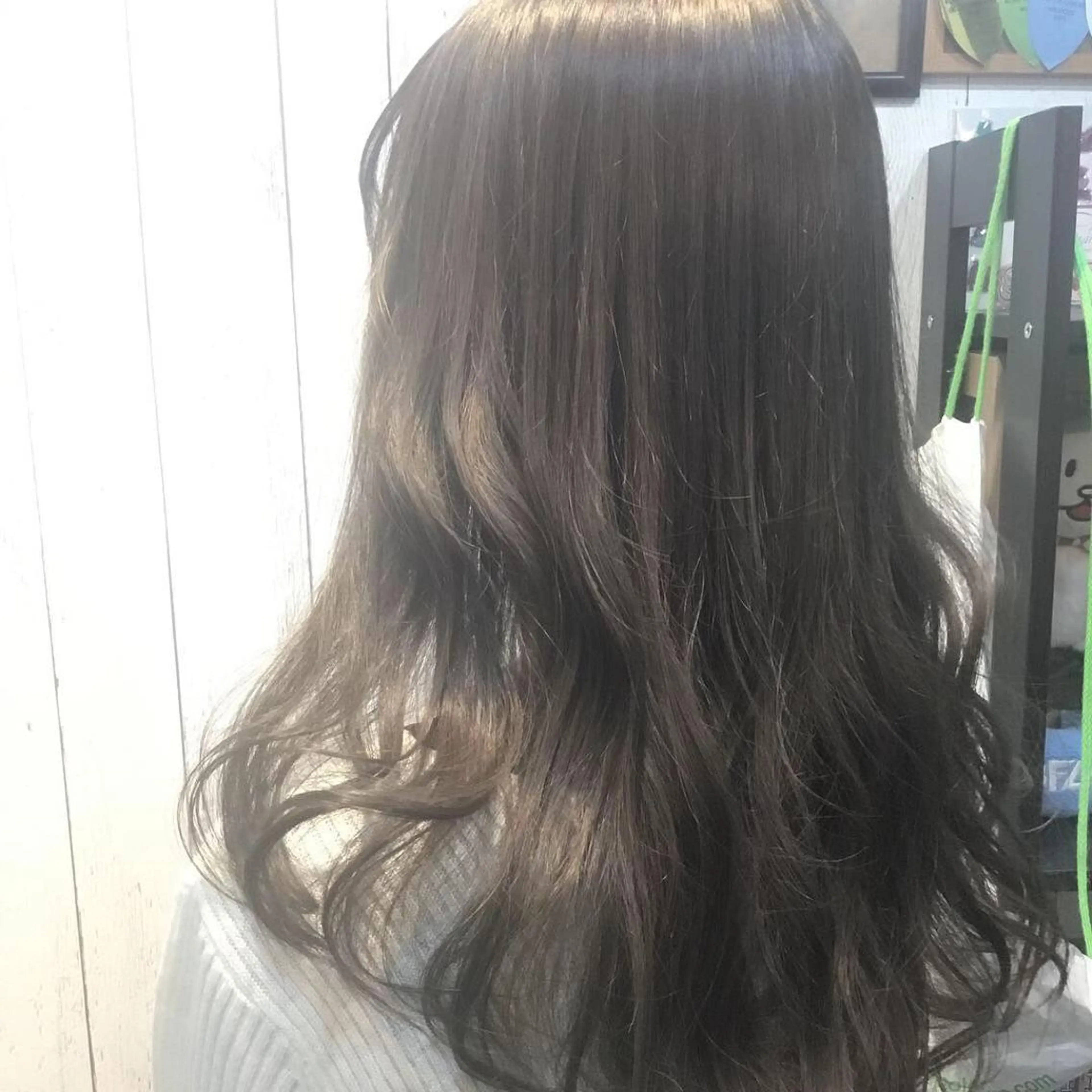 ロング カラー embrace エンブレイスのヘアスタイル