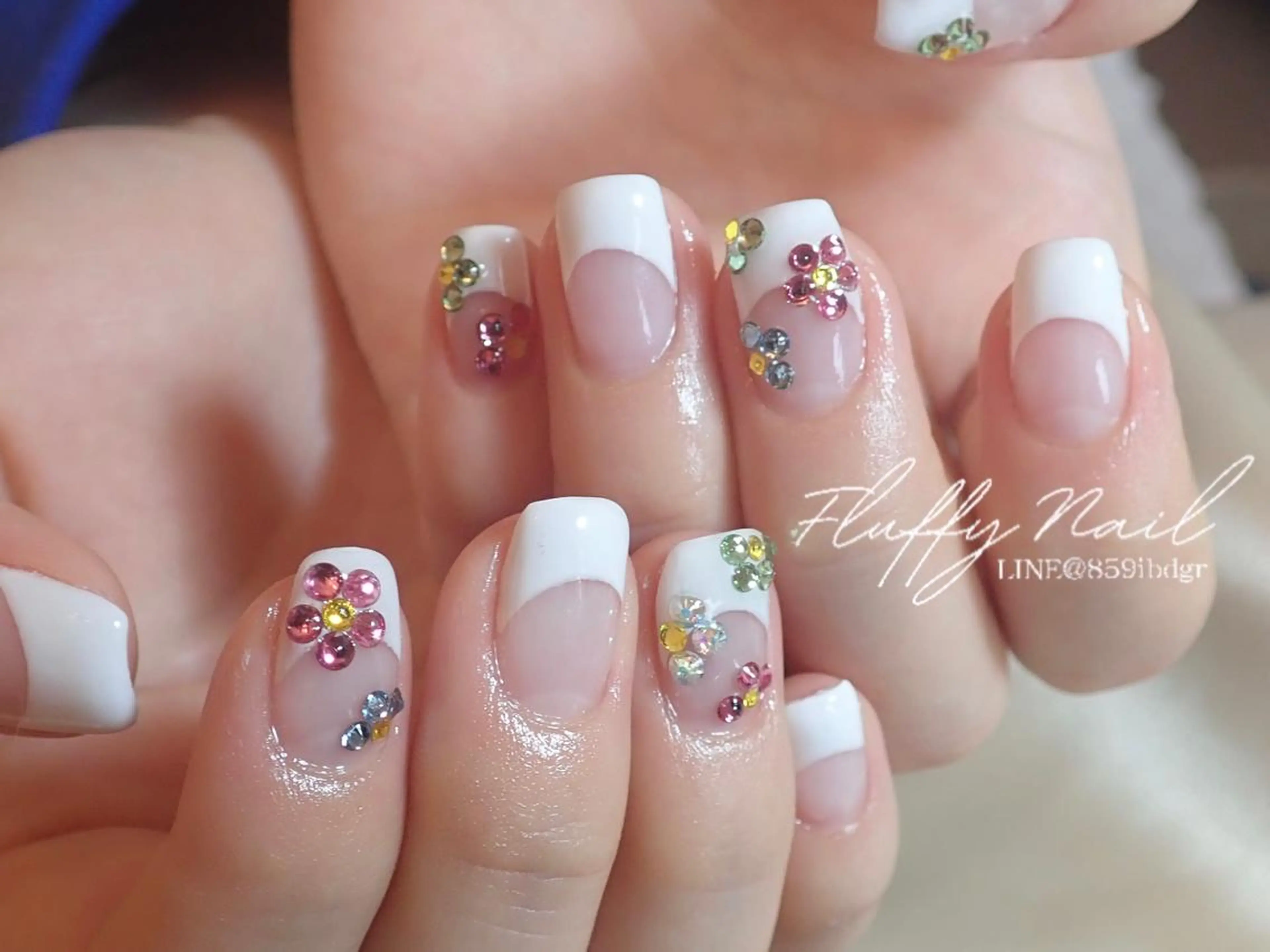 ネイル フレンチネイル ジェルネイル . Emmyのネイルデザイン