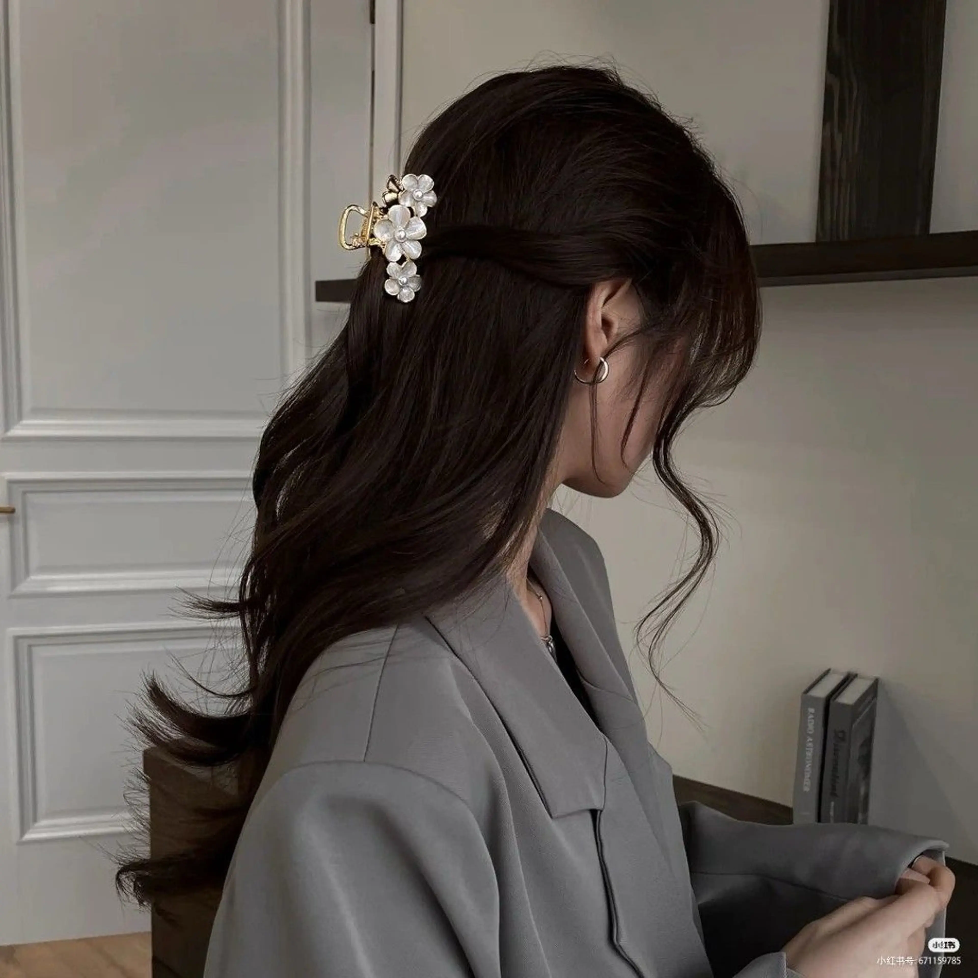 ロング カラー ヘアアレンジ 透け上品ハイトーン 職人ゆうと🤍のヘアスタイル