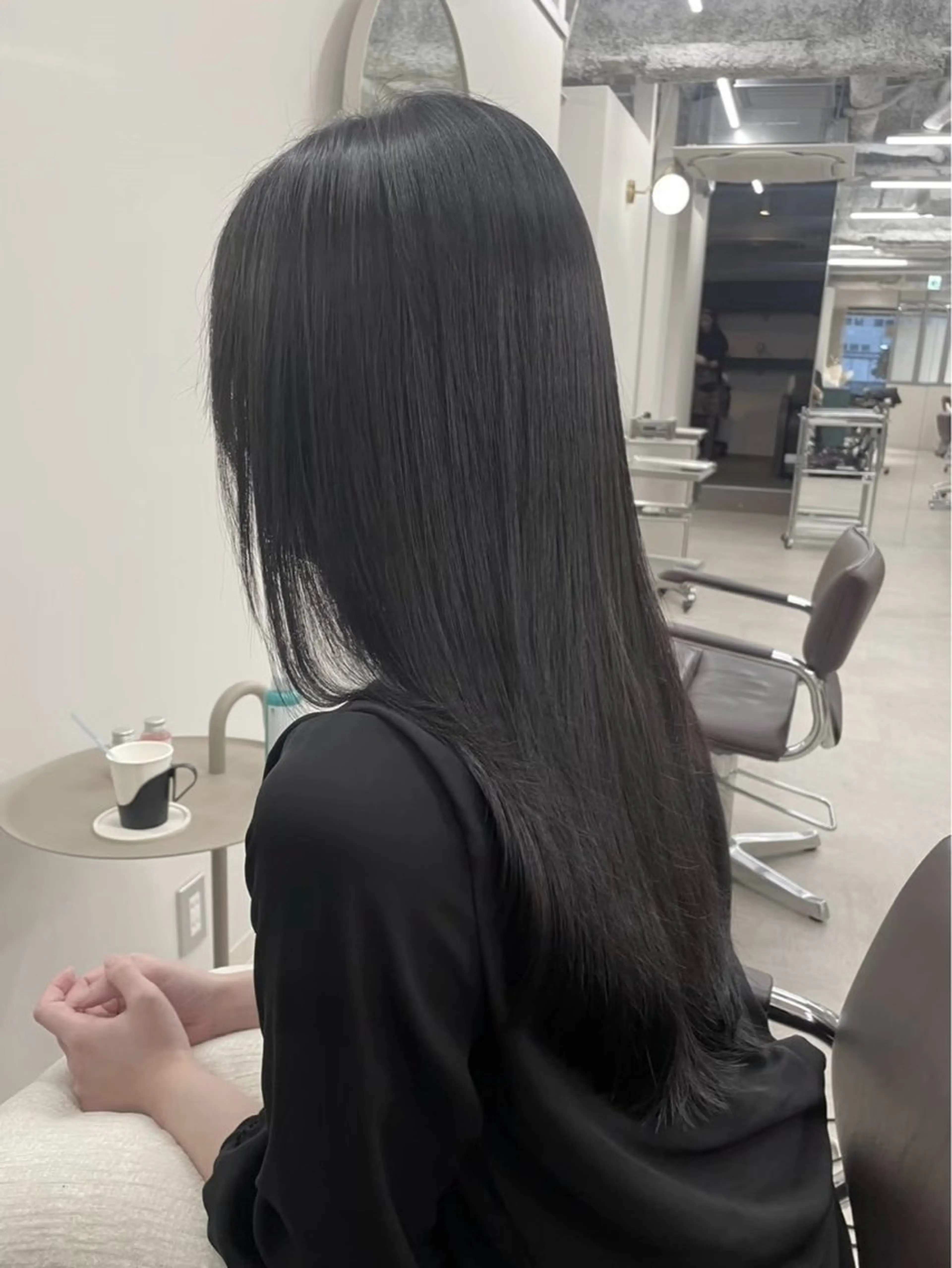 セミロング カラー hachiyama rinaのヘアスタイル
