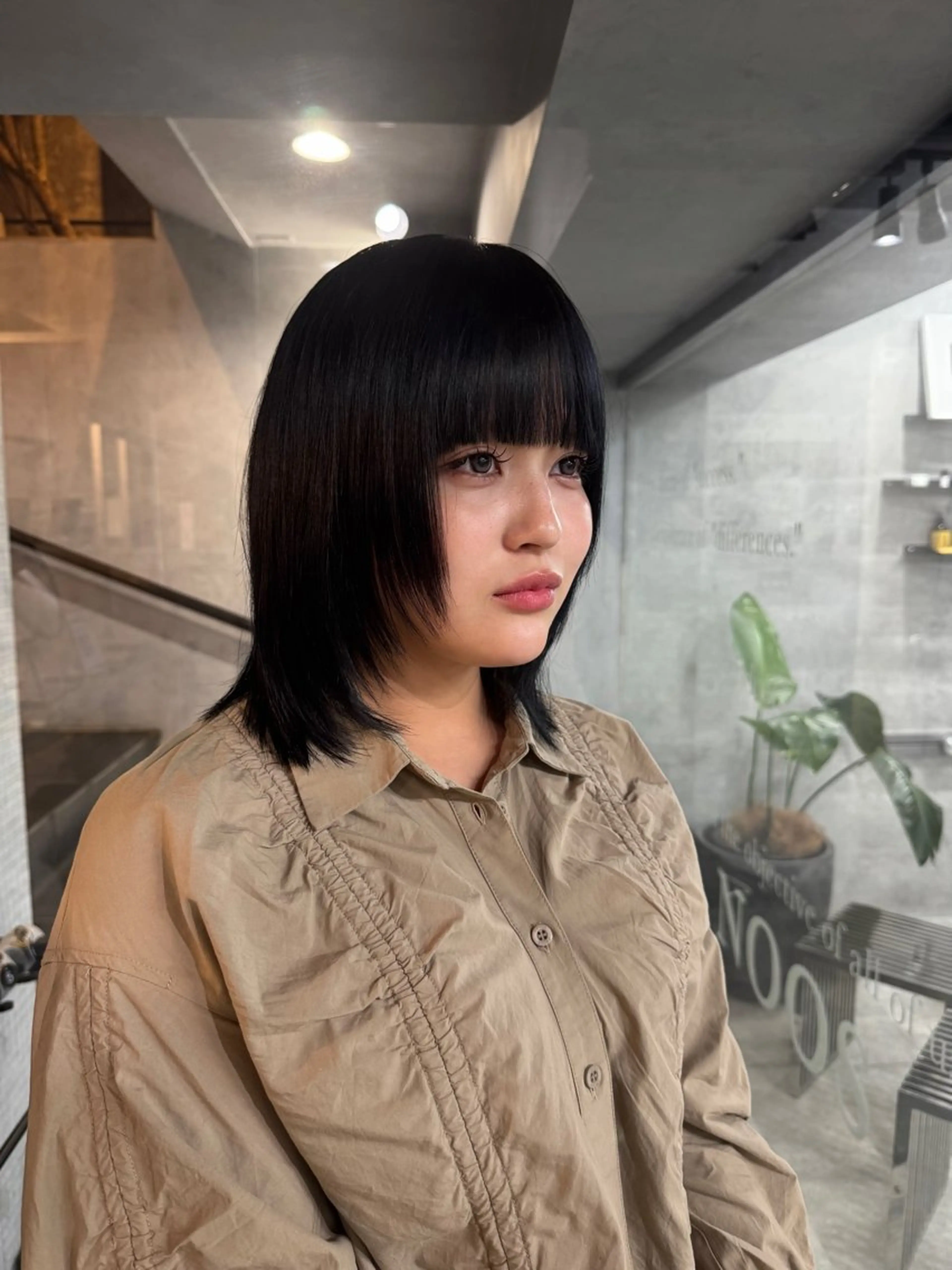 ショート カラー カット ヘアカラー トリートメント You/中明度カラー 🎨3ヶ月持つカットのヘアスタイル