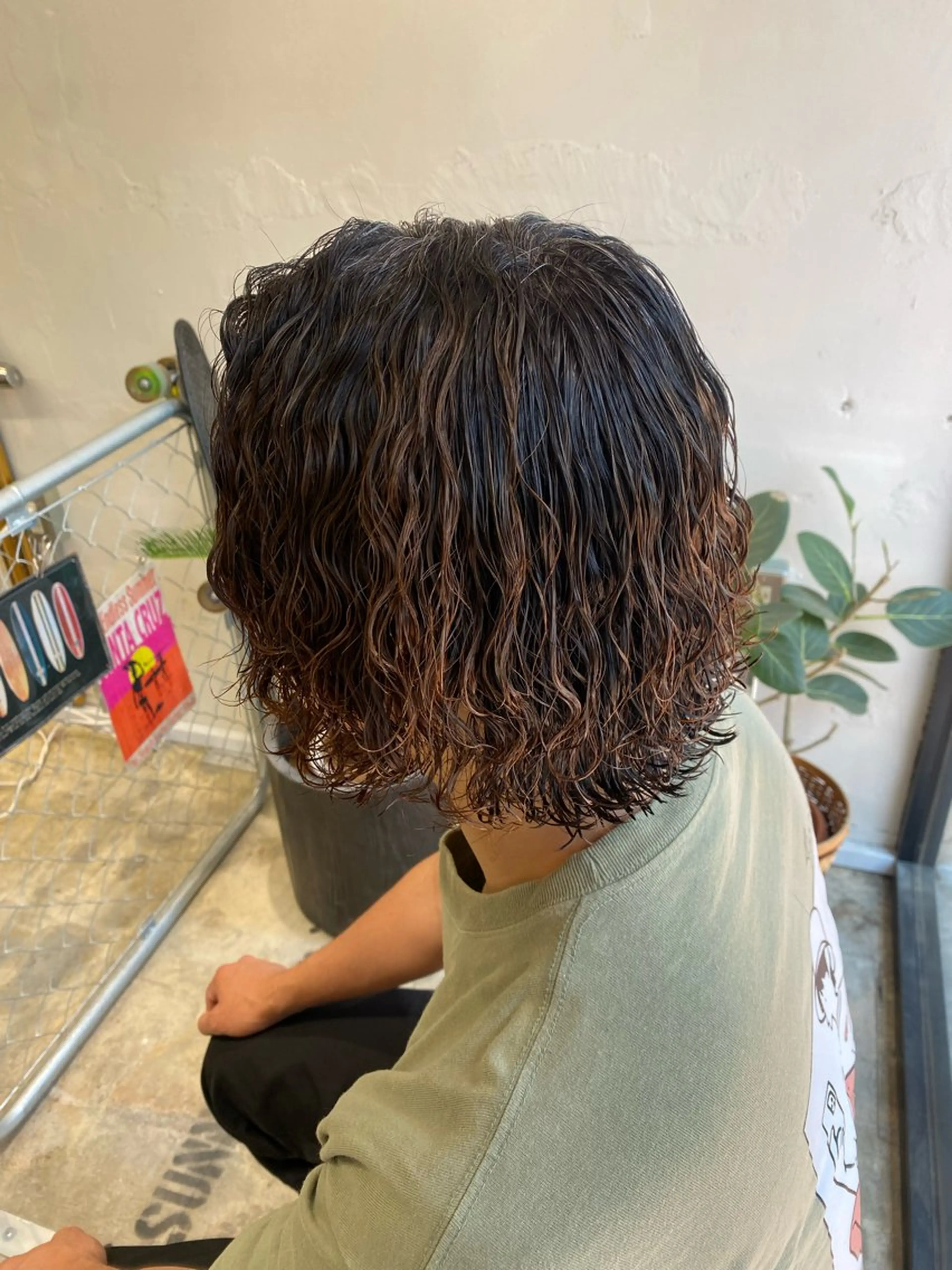 伸ばし途中におすすめ😎カットなしケアパーマ🔥の写真