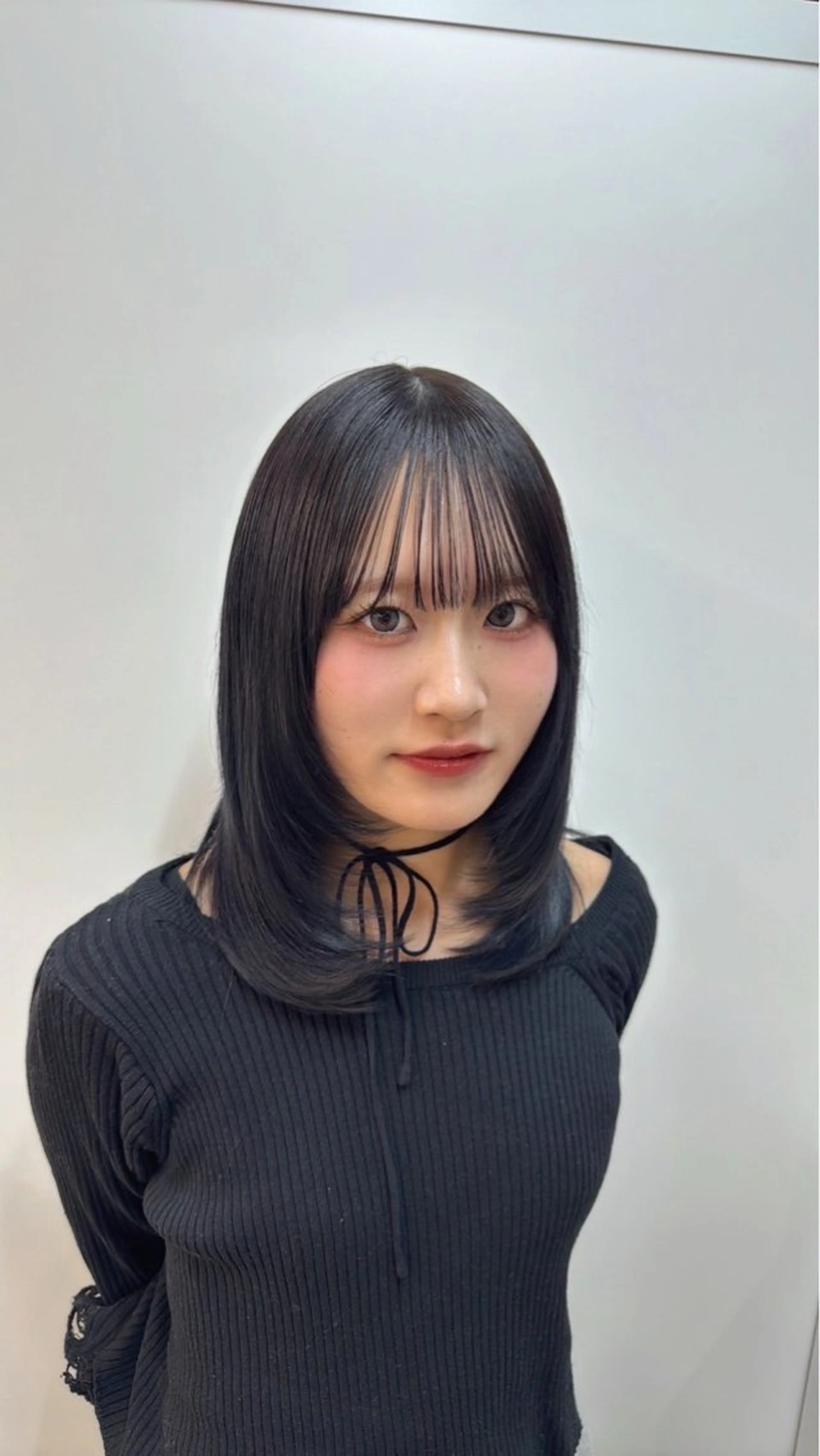 ミディアム レイヤーカット/ 艶カラー/山内一暉のヘアスタイル