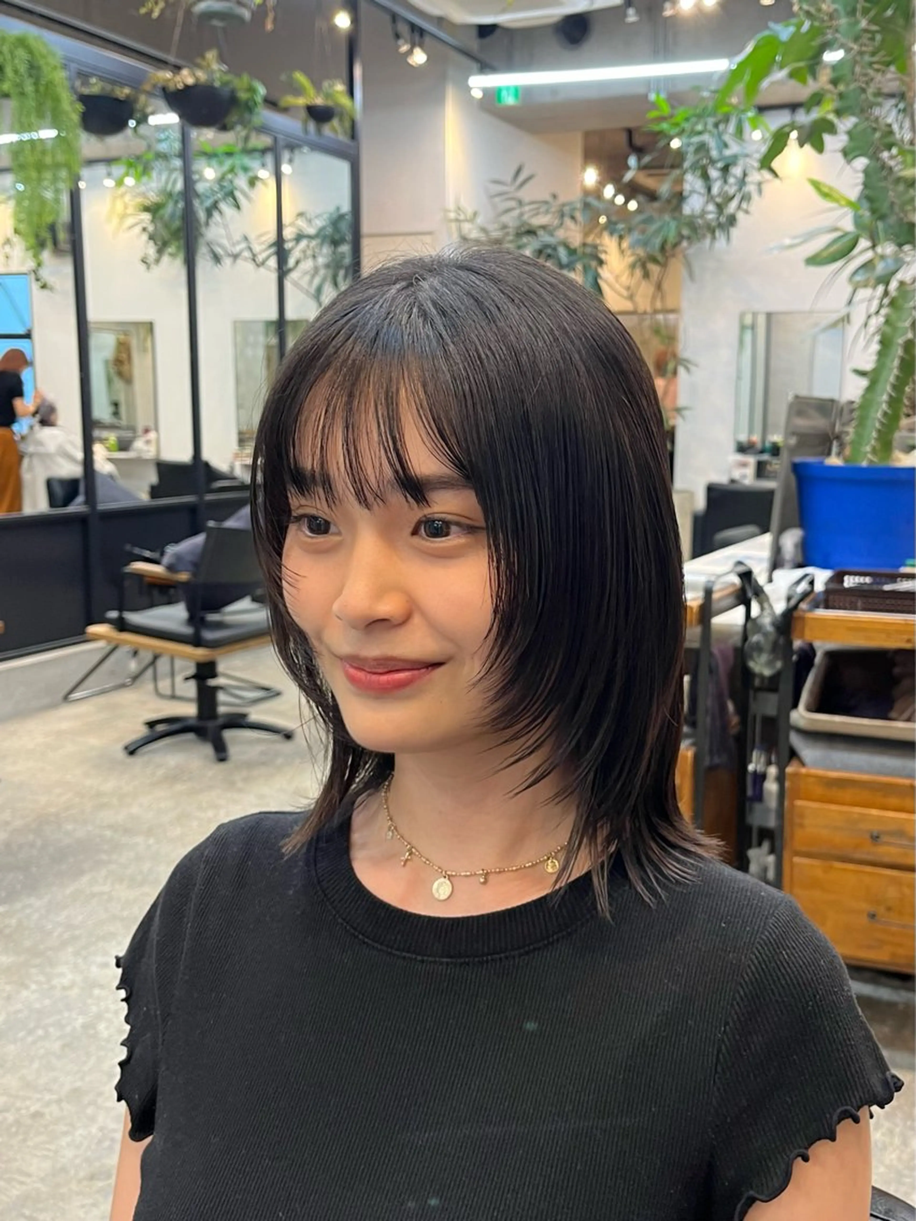 ミディアム 韓国レイヤーカット/ ハイトーン/マアヤのヘアスタイル