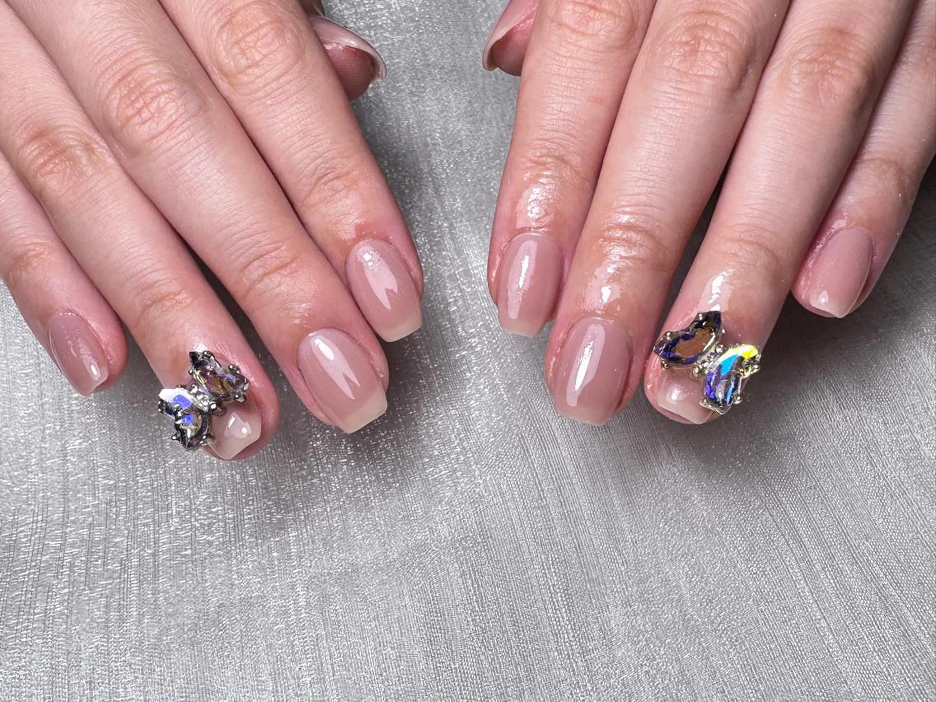 【ジェル】ワンカラーorカラーグラデー+韓国パーツ2個or埋め尽くし2本¥5990の写真