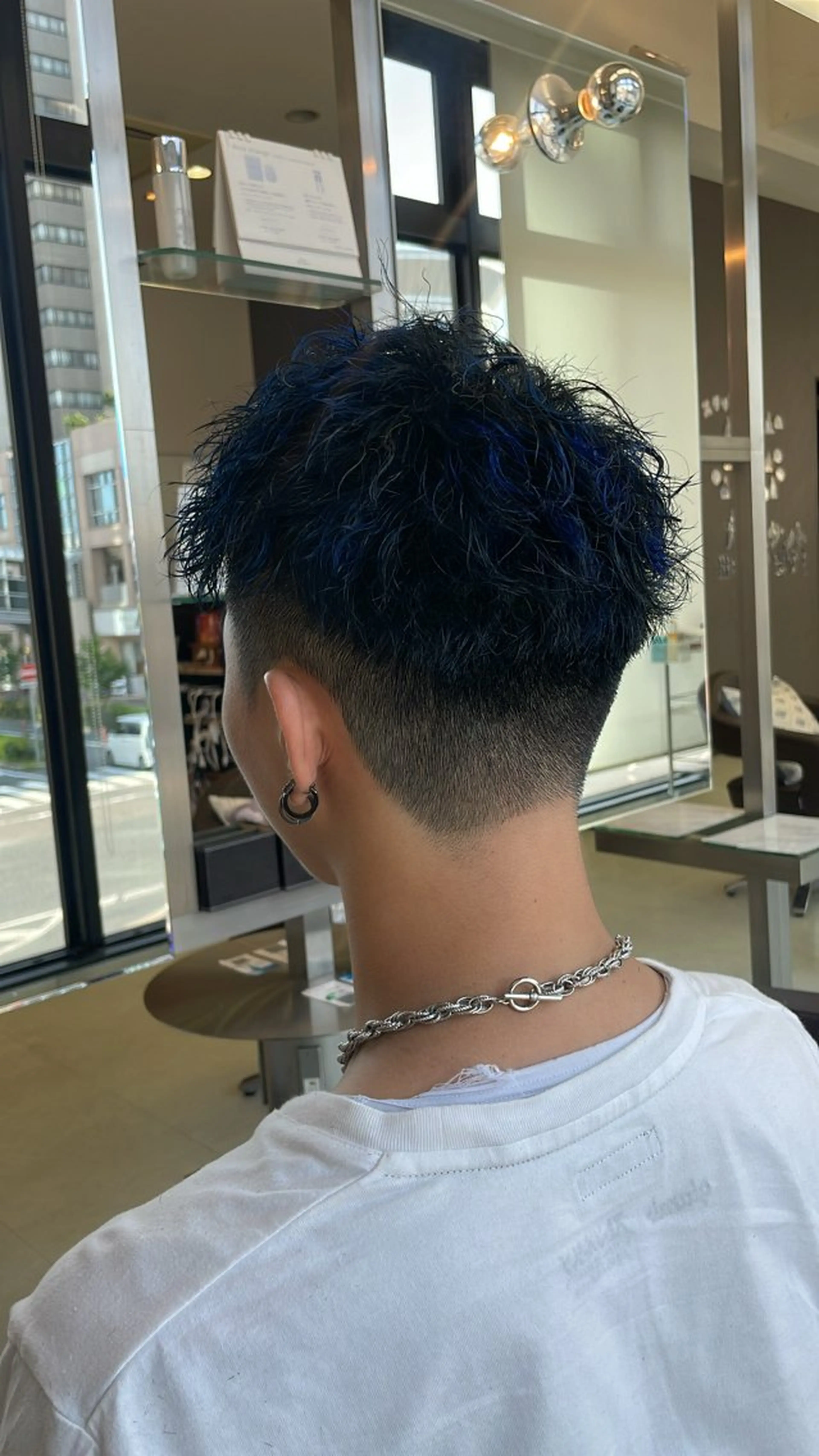 カラー メンズ メンズハイライト 刈り上げ ブルーカラー ハイライトカラー ✨似合わせ特化美容師 WILL上村　拳吾のヘアスタイル