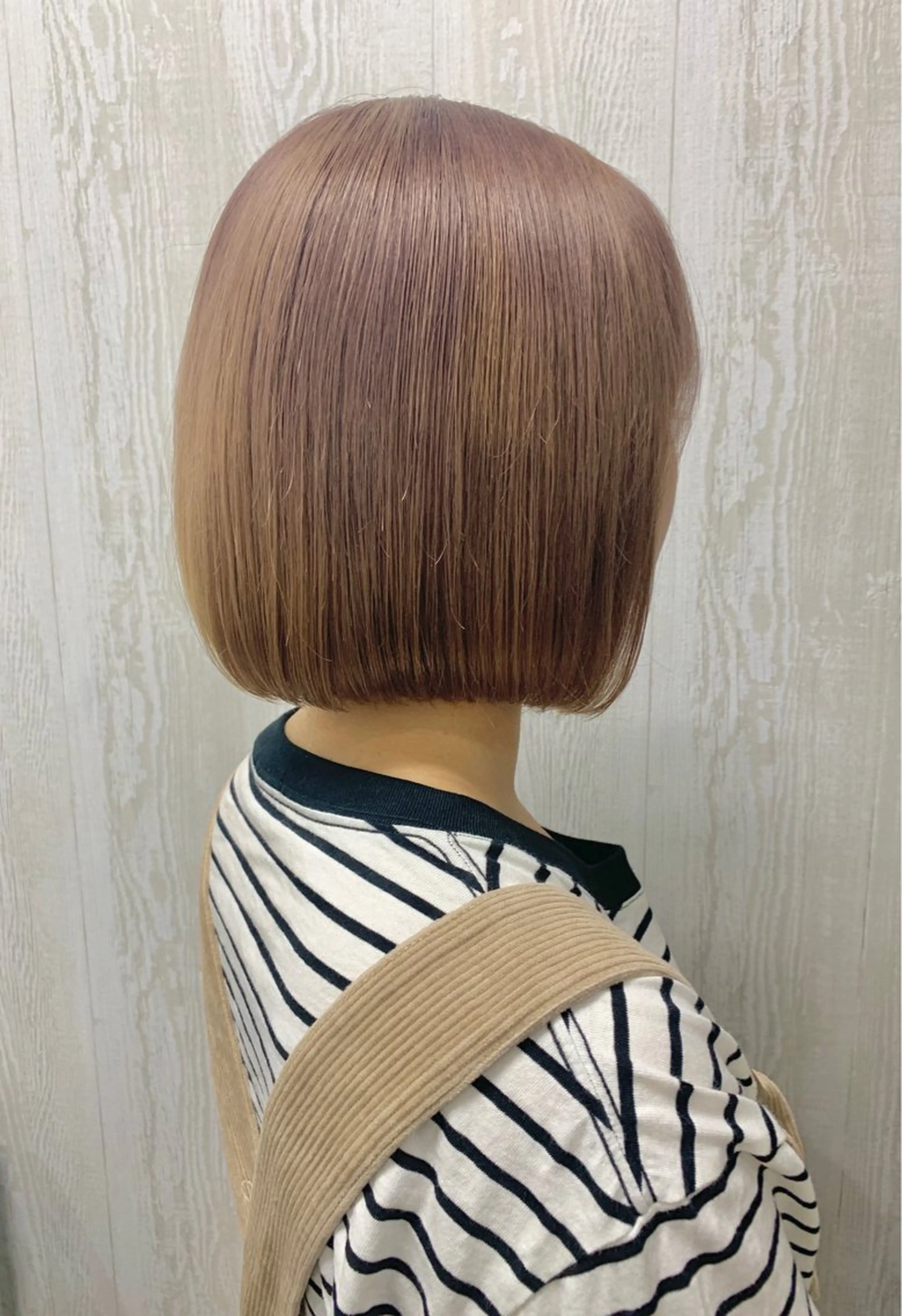 ショート ボブ カット ヘアカラー TELA HAIR古淵所属・竹原 徹のヘアスタイル