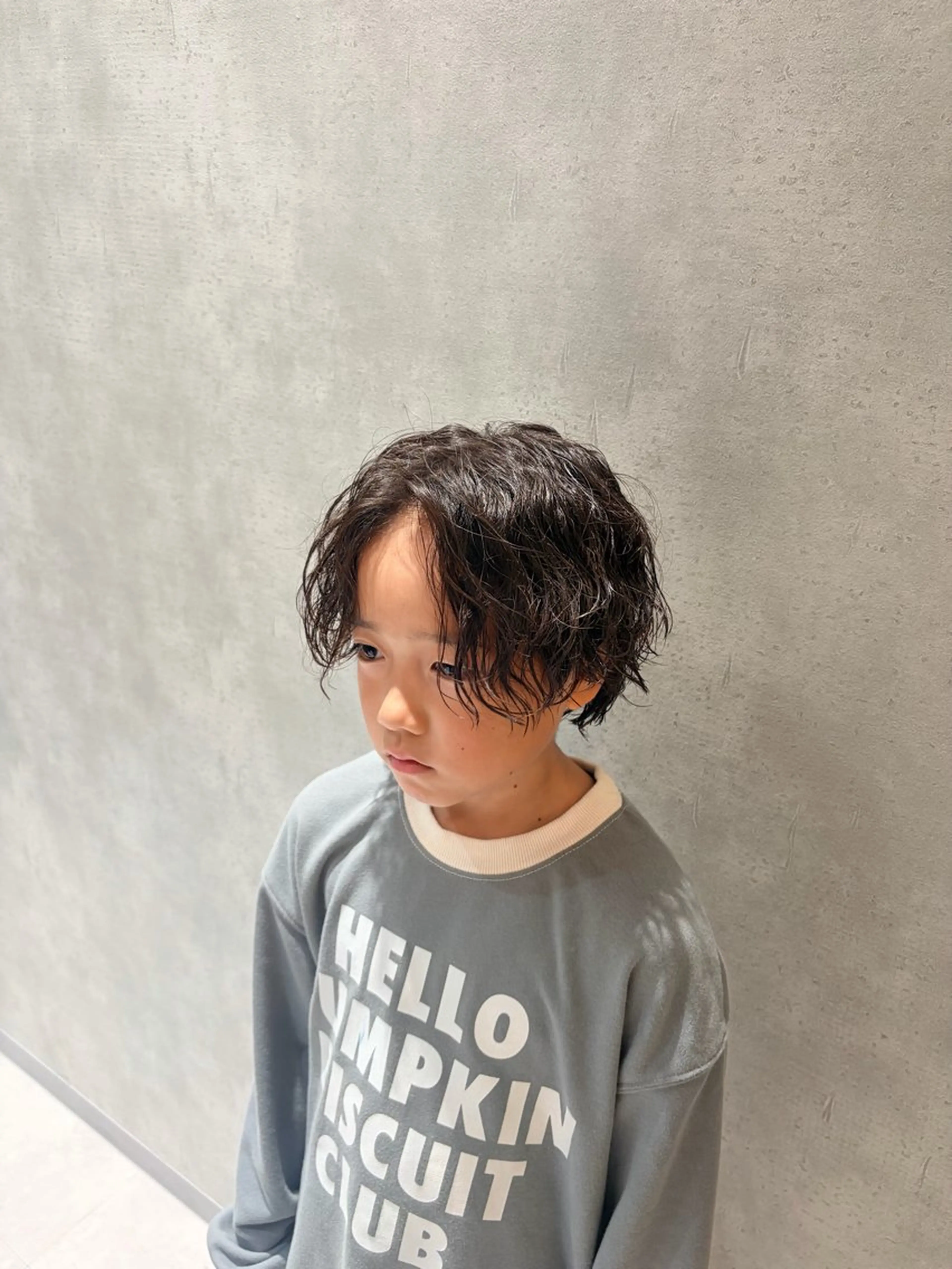 ショート パーマ メンズ 中嶋 流生のヘアスタイル