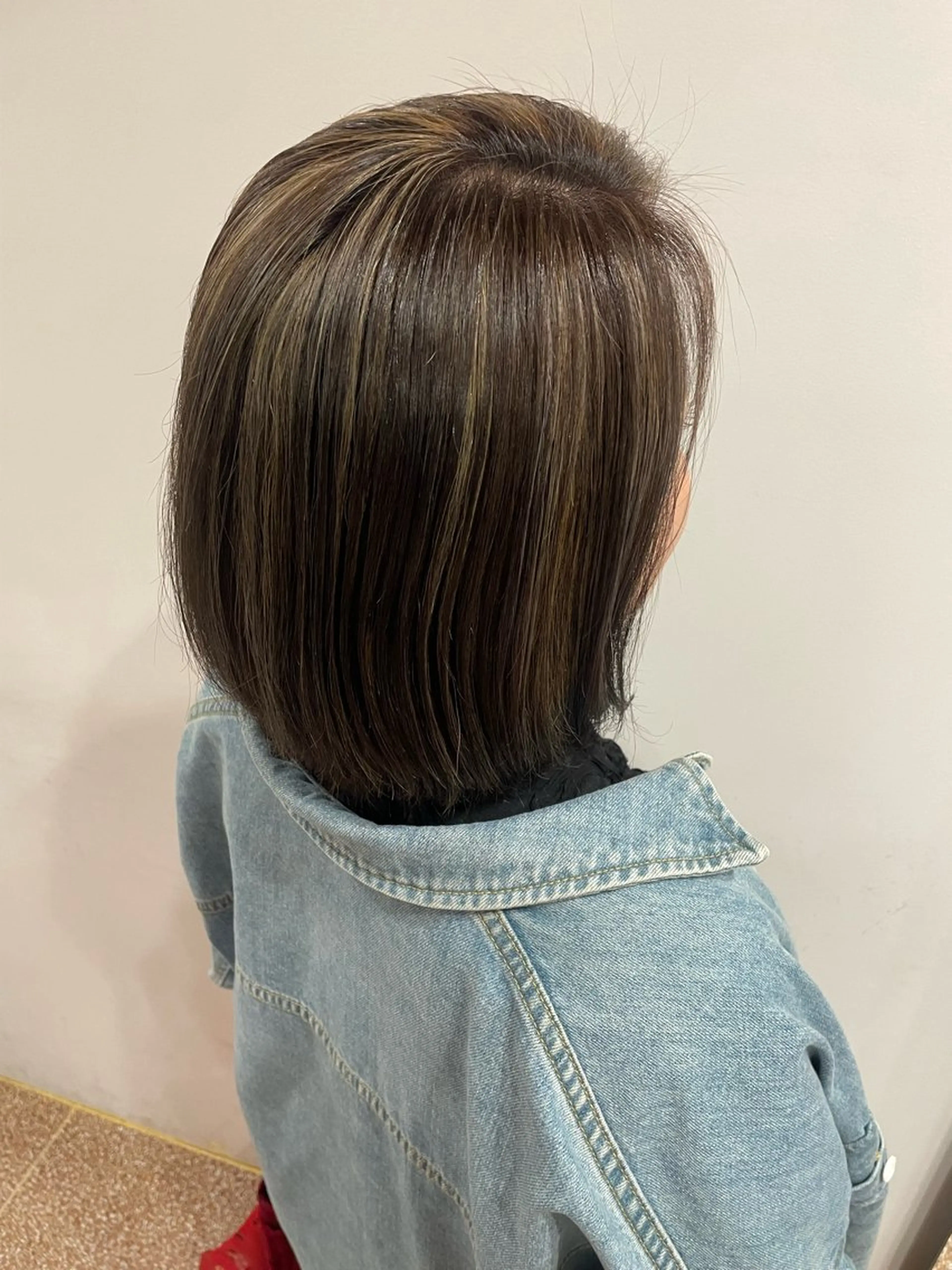 【3/4水16時急募】材料費でお得に✨白髪ぼかし大人ハイライト🌿鎖骨上ミディアム(白髪30%以上目安・相談可)の写真