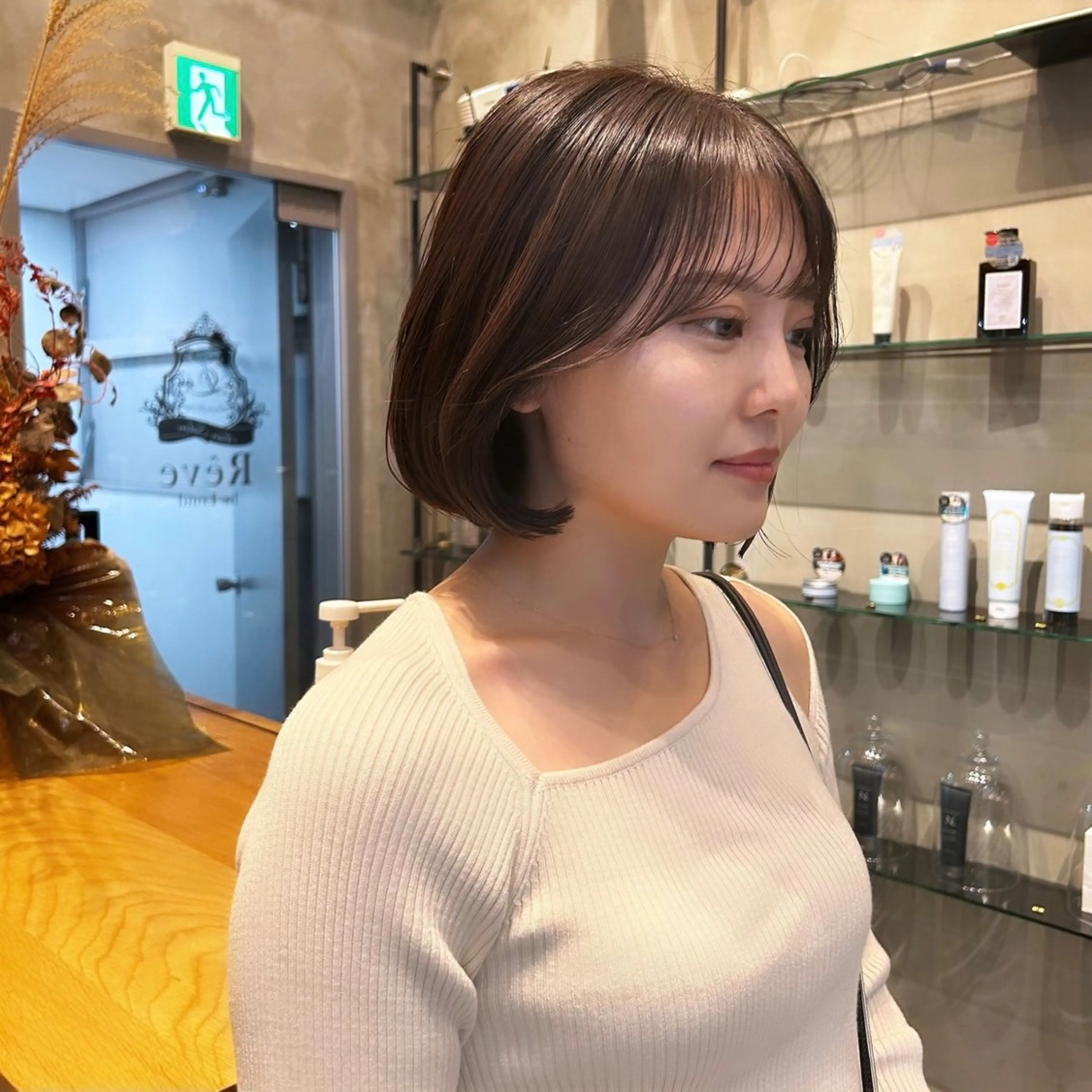 ショート カラー ボブ 顔まわりレイヤー 顔周りカット 韓国風ヘア レイヤーカット 髪質改善 ANFINI所属・ボブ・レイヤー 田中 励也のヘアスタイル