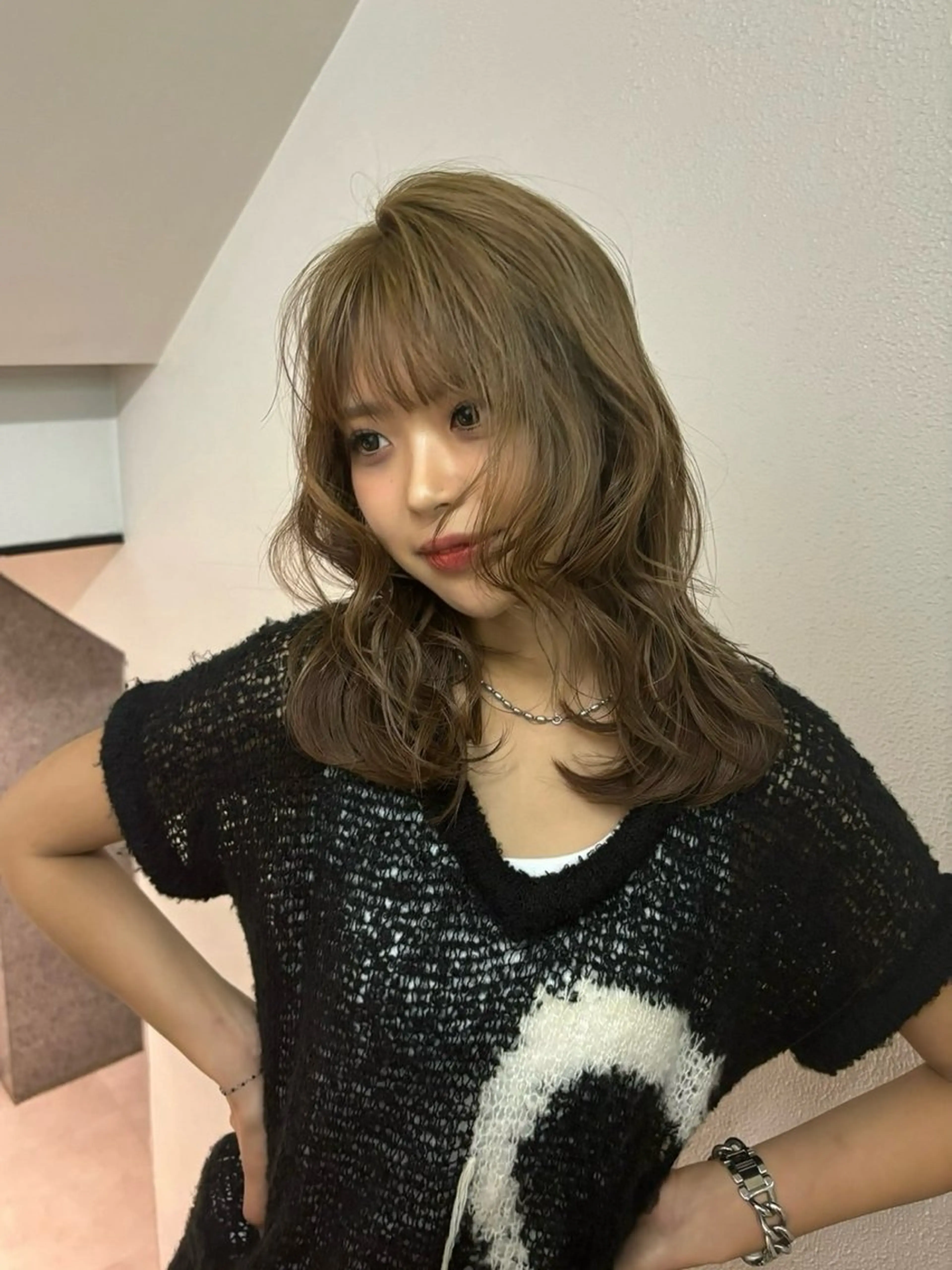 ミディアム レイヤーカット カット CLETO Licaのヘアスタイル