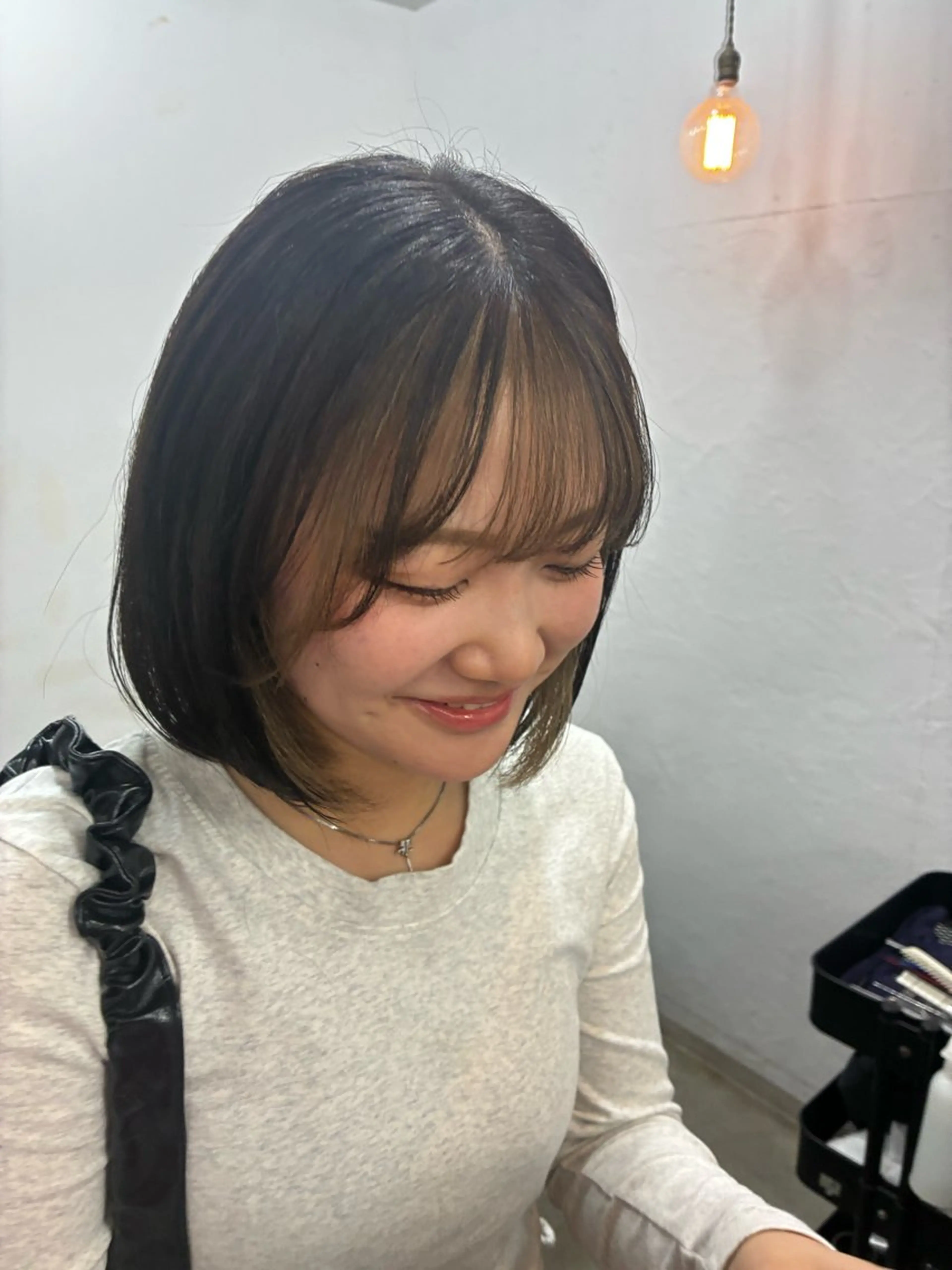 ショート カラー 佐藤 芽衣のヘアスタイル