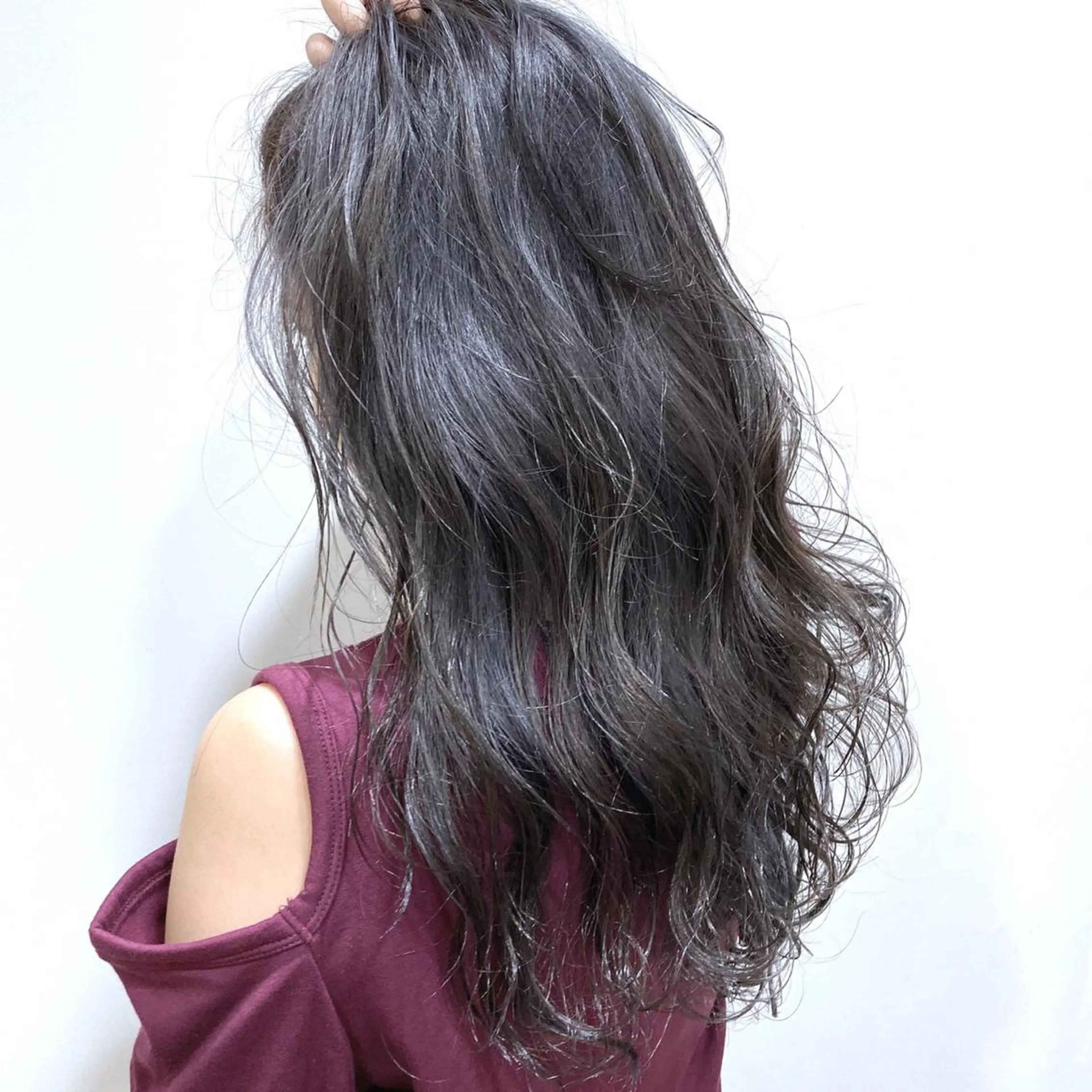 ロング カラー グランジヘア 無造作ヘアHYUGAのヘアスタイル