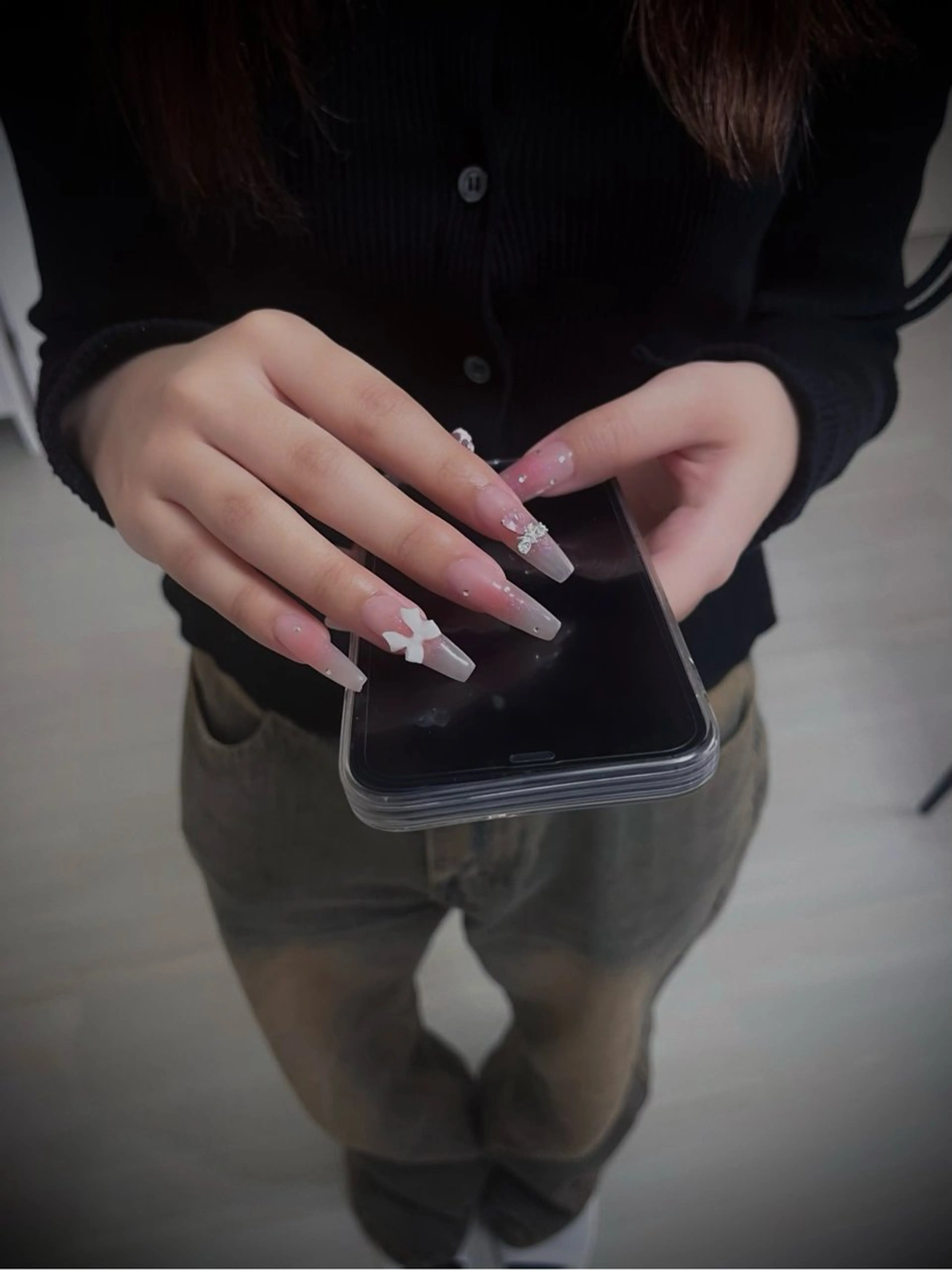 ネイル キラキラネイル ロングネイル マグネットネイル ワンカラーネイル スカルプネイル nine.🦋 YUKOのネイルデザイン