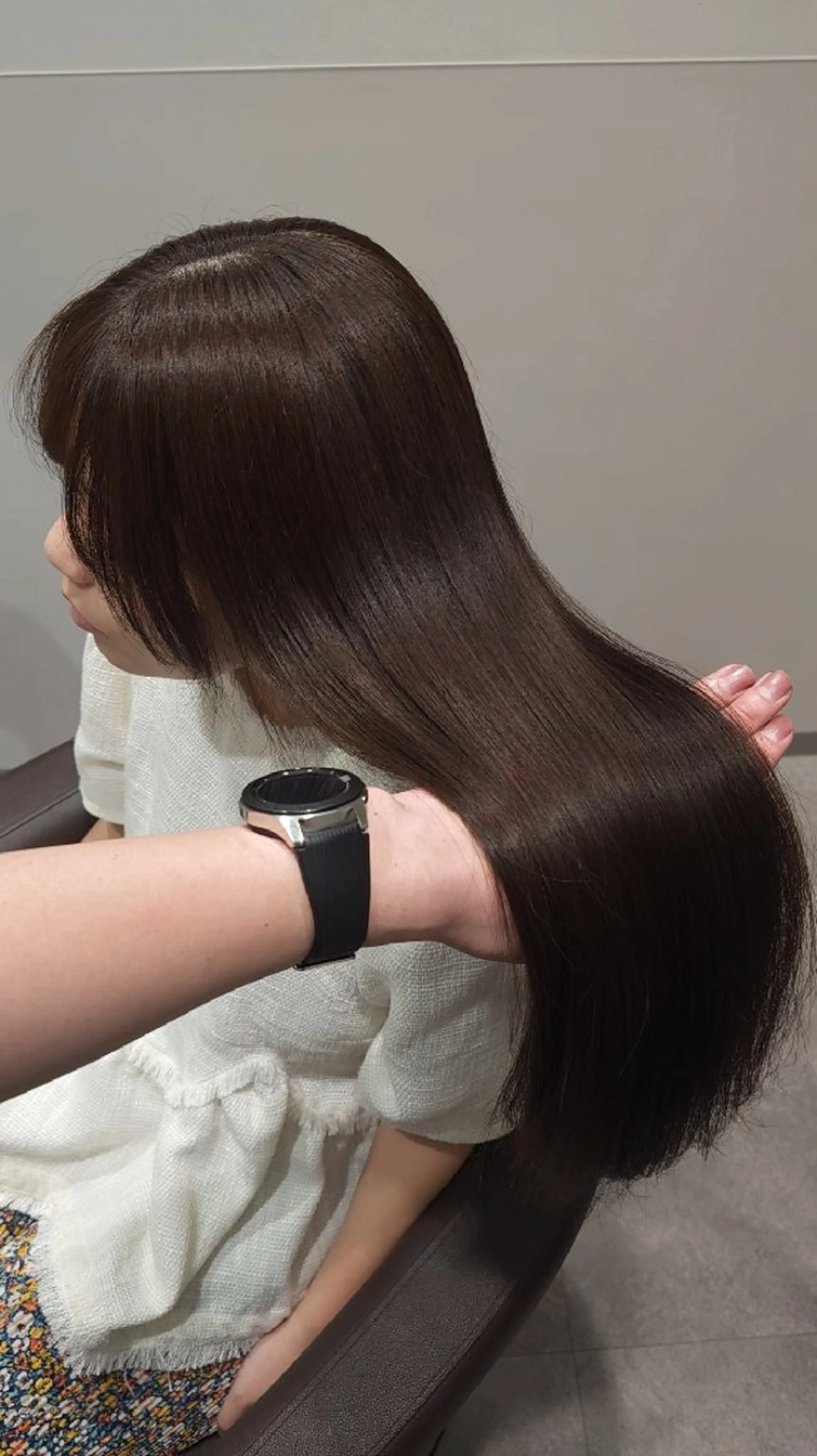 セミロング カラー カット ヘアカラー トリートメント サロウィン　神戸三宮店所属・三宮No.1ブリーチ 無しカラー/杉山太貴のヘアスタイル