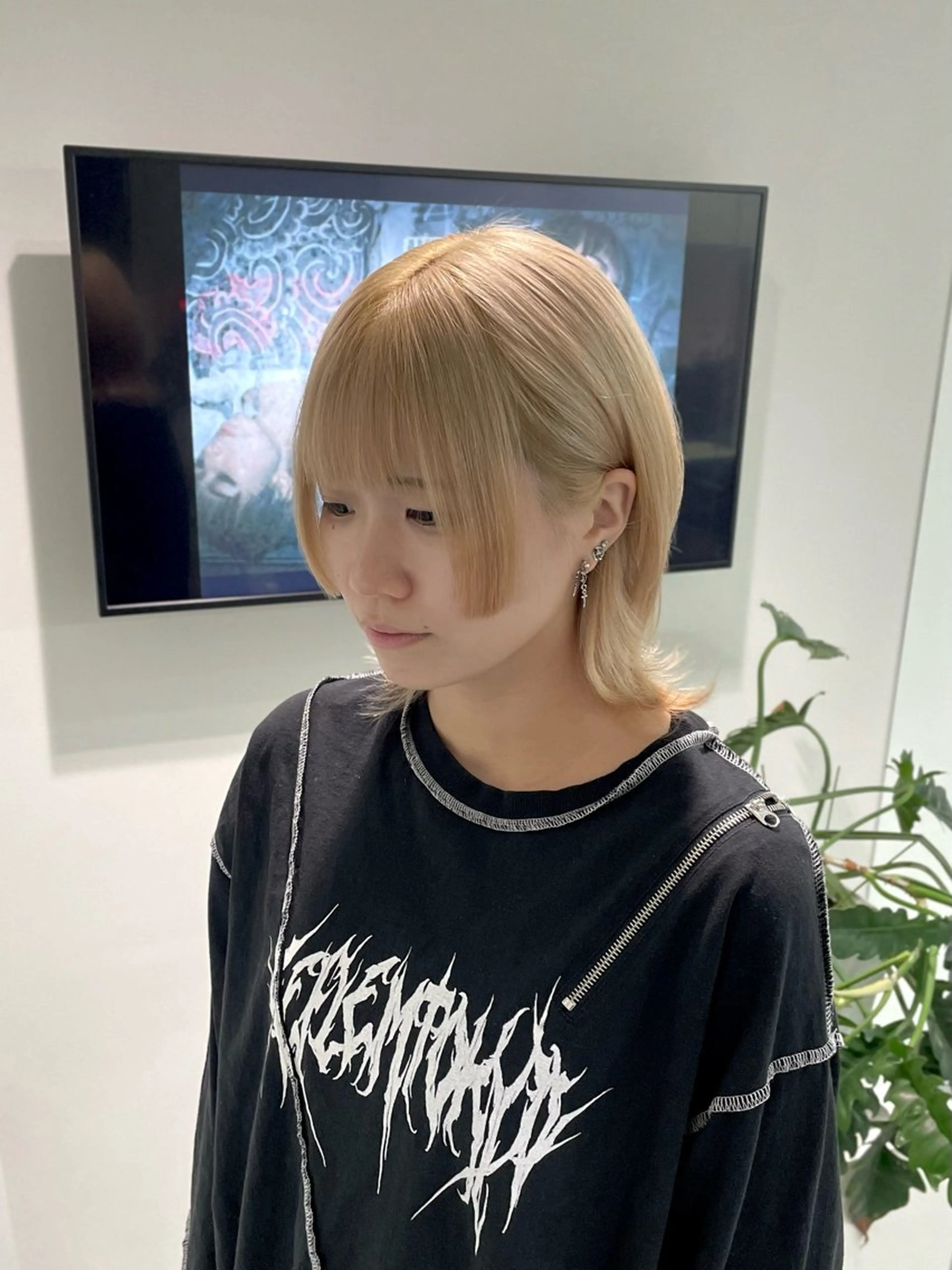 ショート ヘアカラー LEF TATEMACHI所属・西山祐生/ハイトーン /ケアブリーチ/艶髪のヘアスタイル