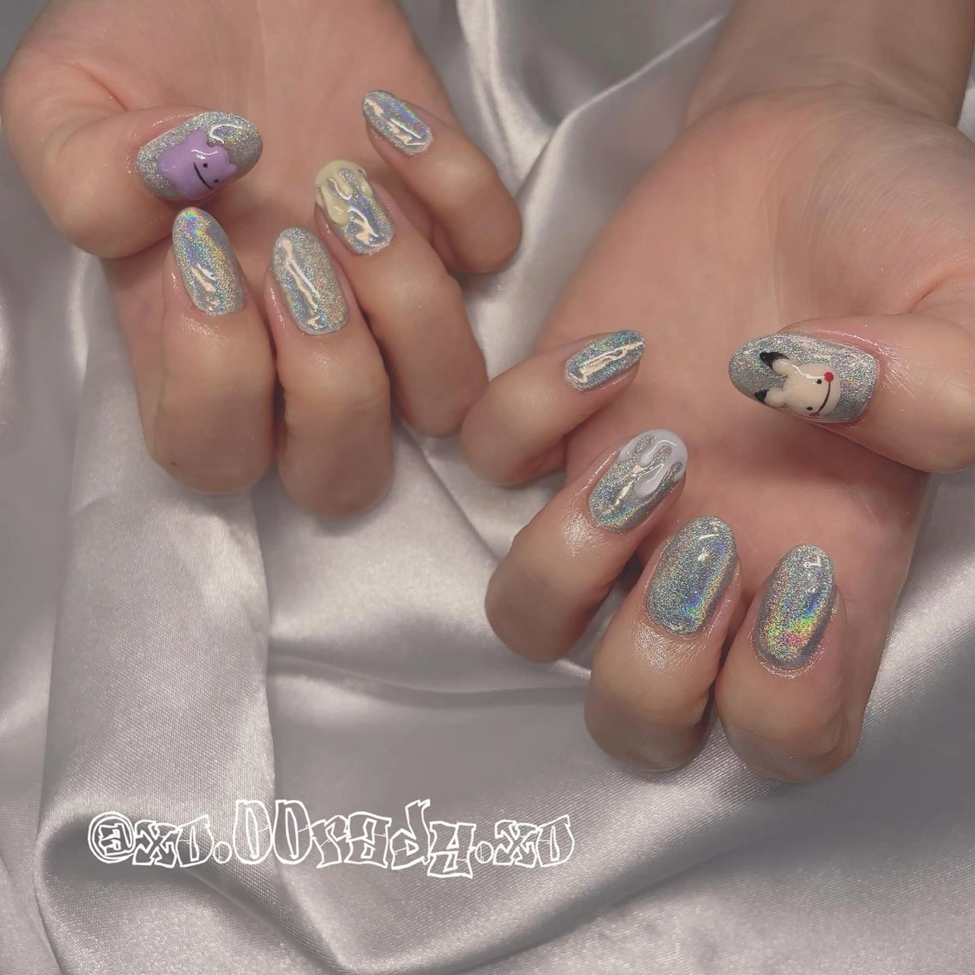 ミディアム ネイル ⛓Miyu ⛓のネイルデザイン