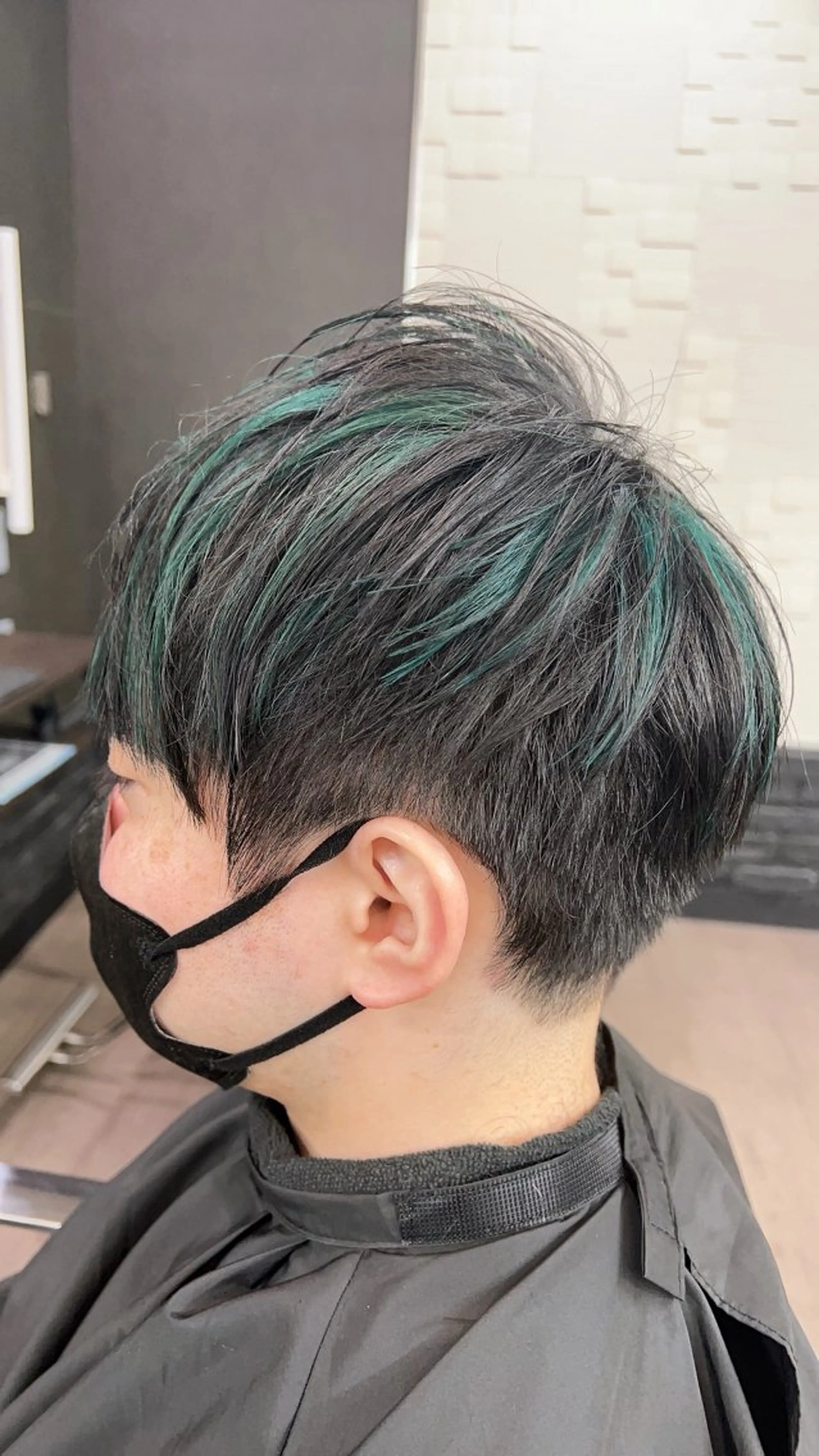 ショート メンズ メンズハイライト ハイライト Hair salon Liebe 東久留米所属・Hair salon Liebe YUTAのヘアスタイル