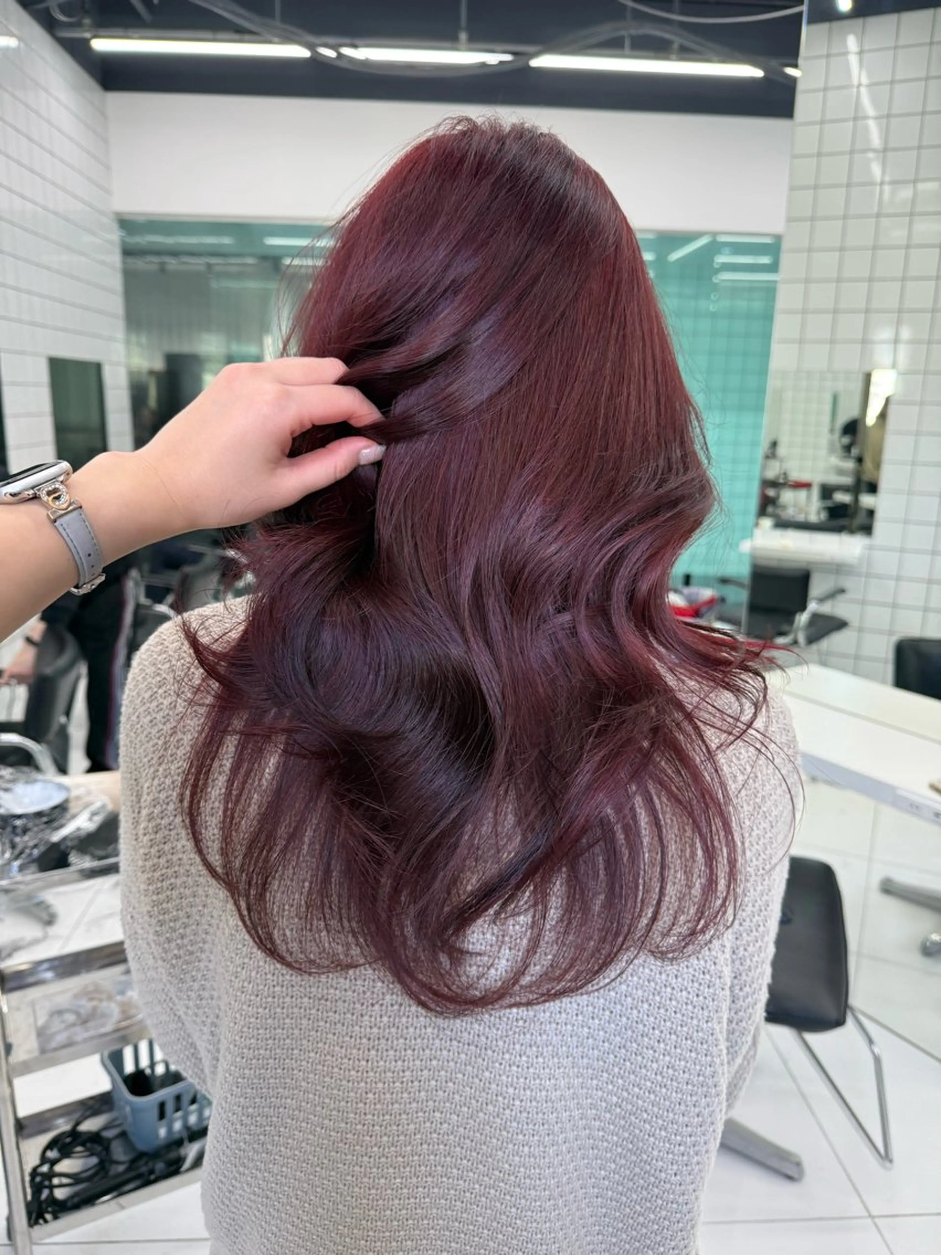 ミディアム カラー 𝑨𝑲𝑶 🍒/ 暖色カラーのヘアスタイル