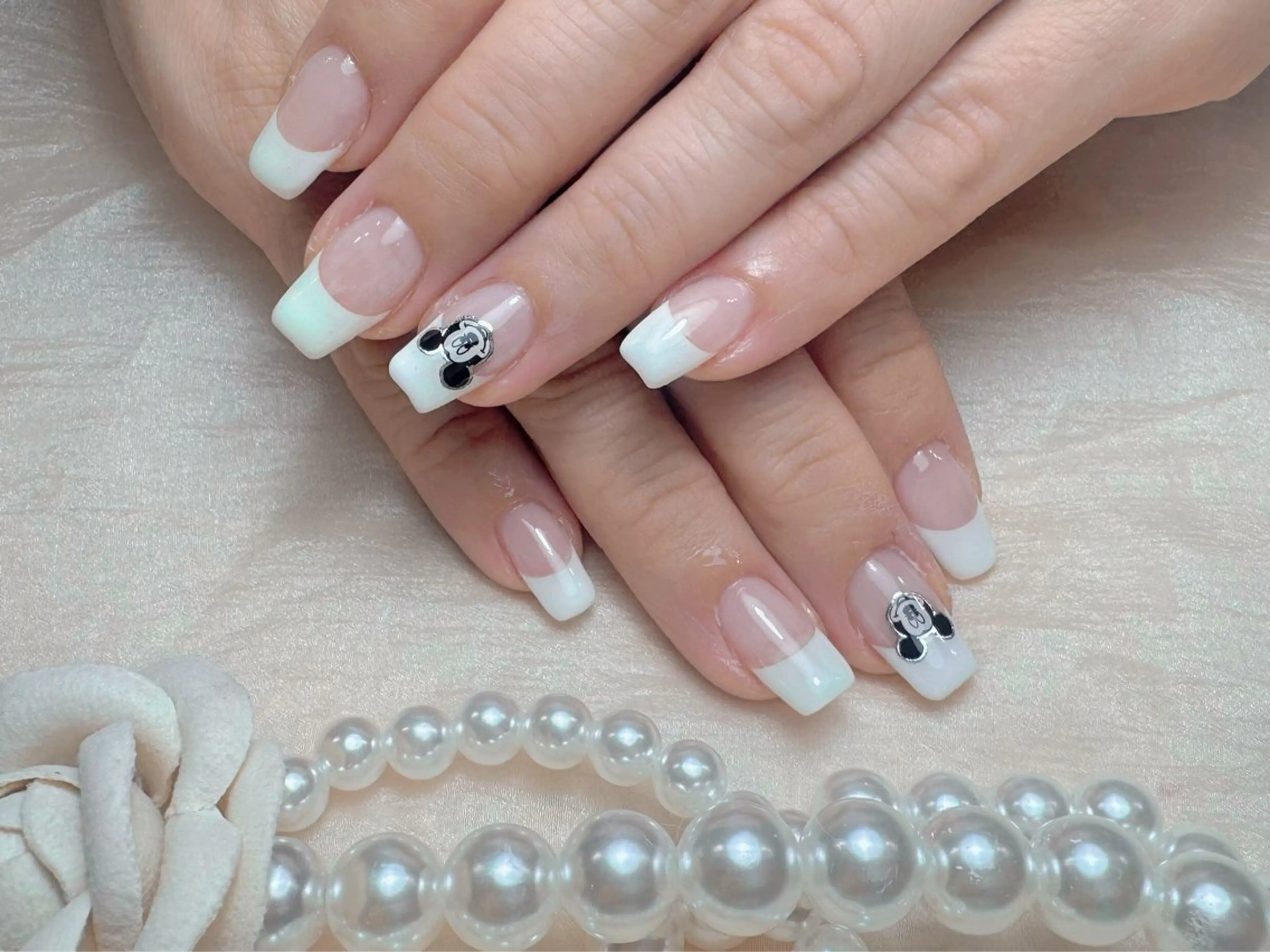 ネイル マジックミラー所属・マジック ミラーのネイルデザイン