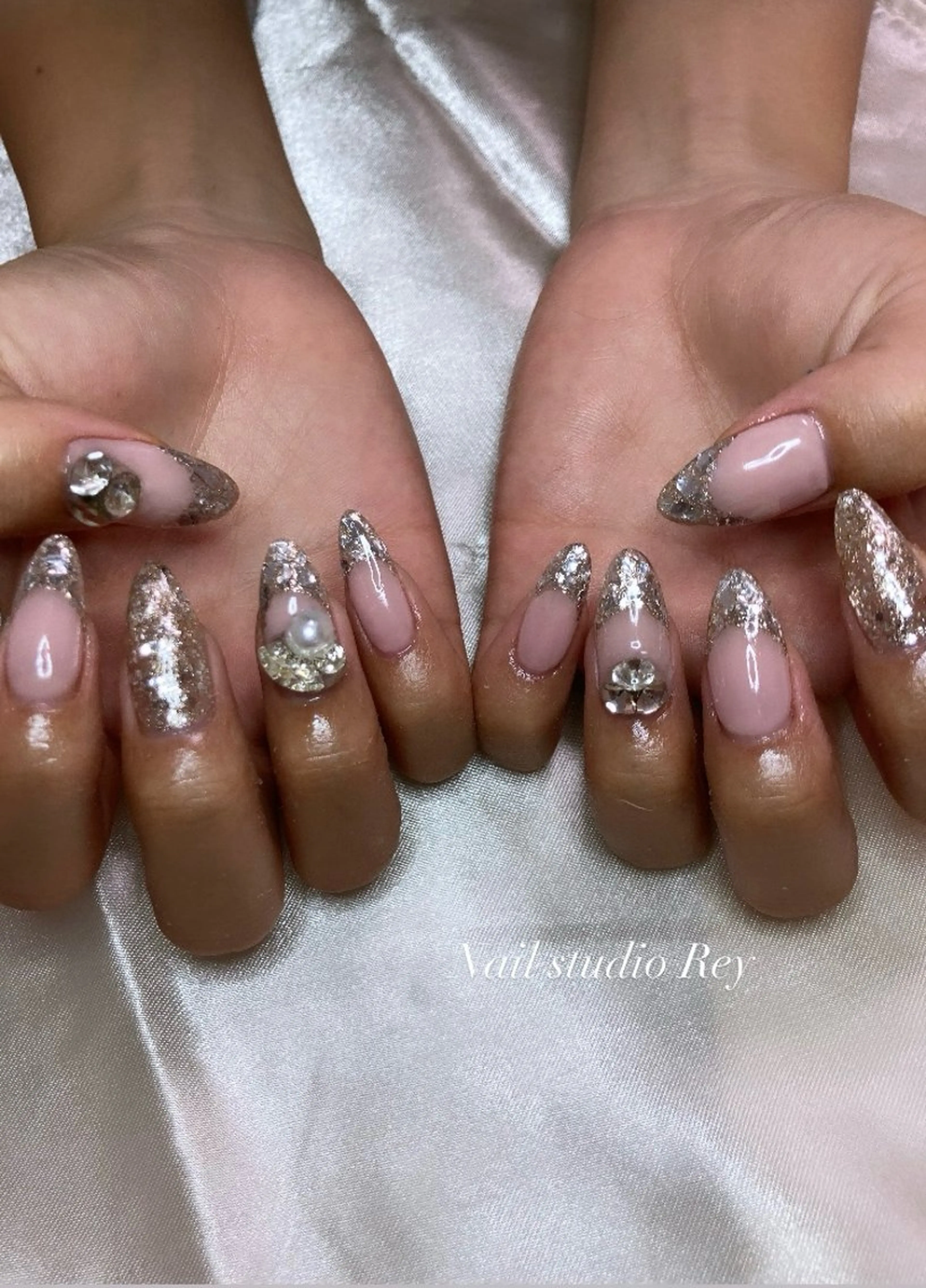 ネイル キラキラネイル ecrin (エクラン)のネイルデザイン