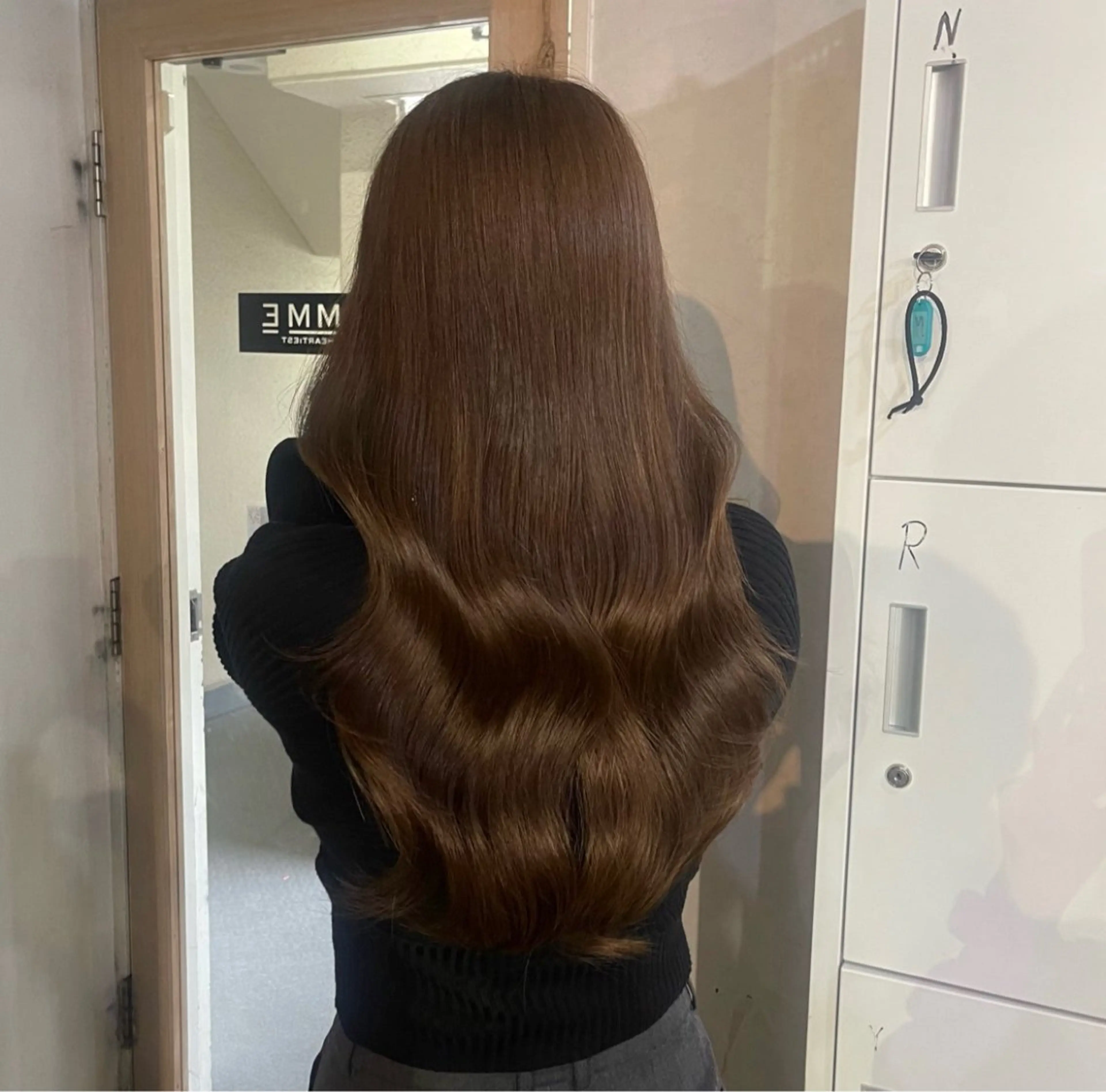 ロング カット ヘアカラー トリートメント 透明感カラー🫧 麗伍のヘアスタイル