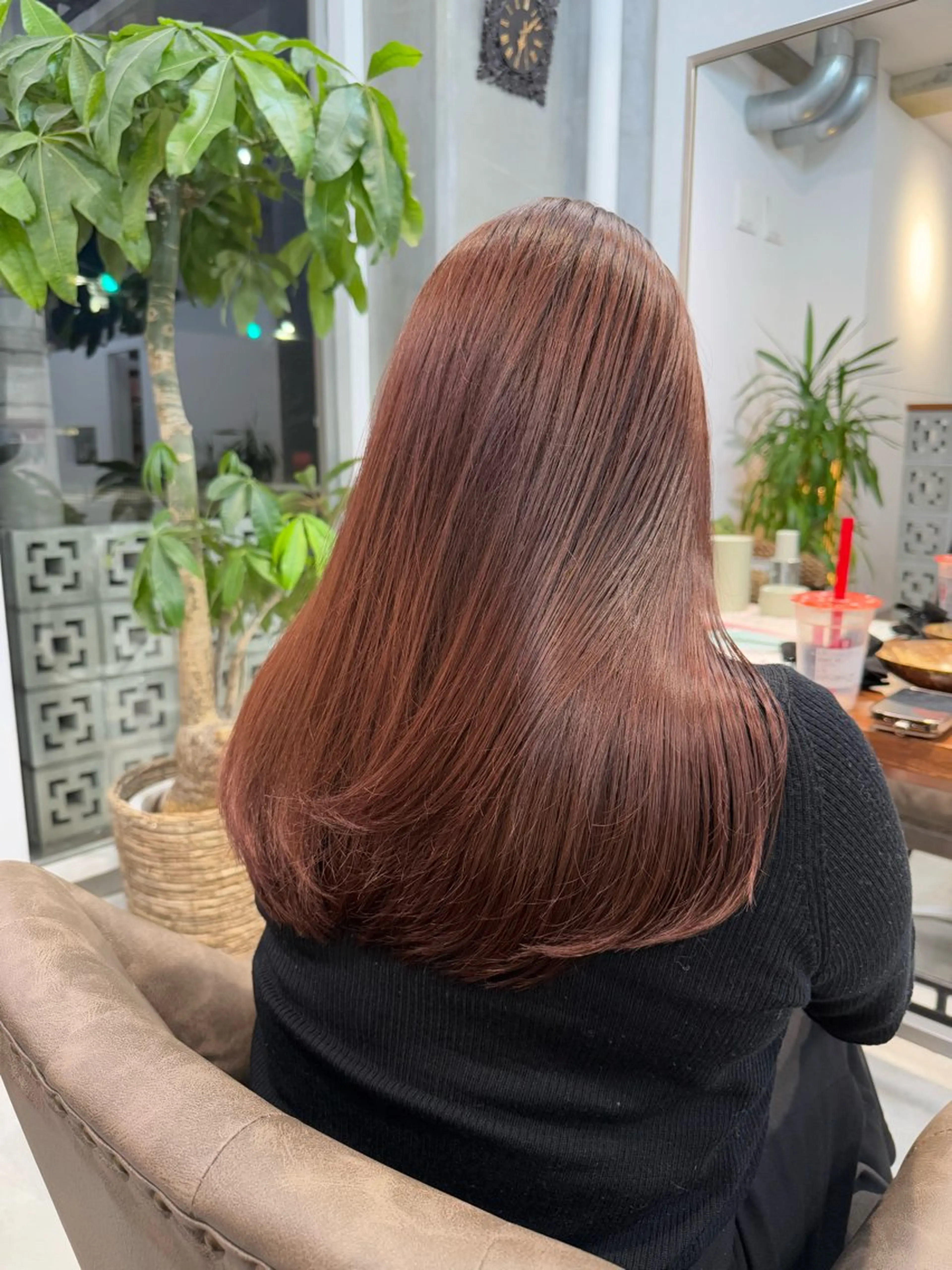 セミロング カラー ピンクカラー レッドカラー カット ヘアカラー トリートメント カイリ /レイヤーカットのヘアスタイル